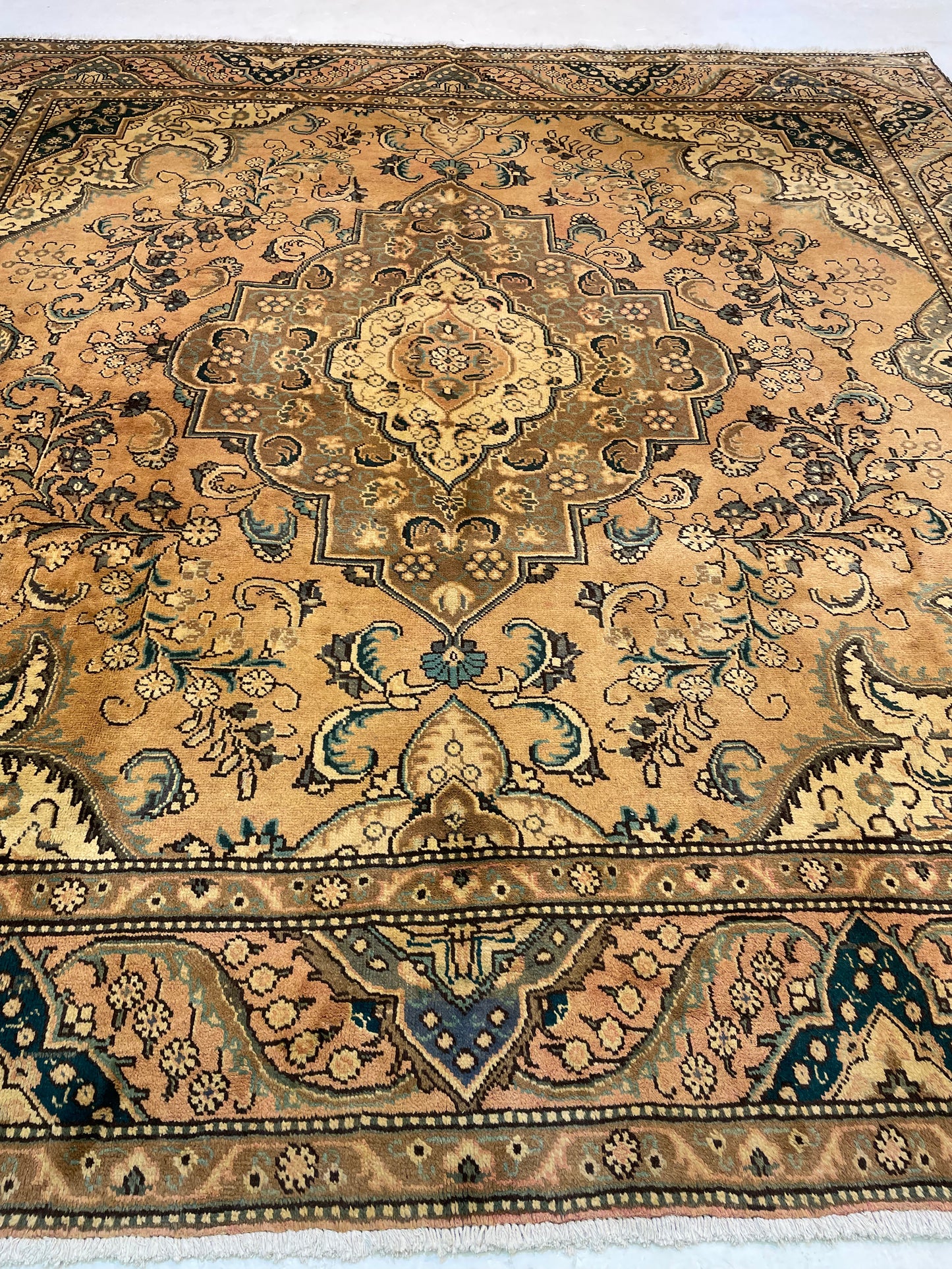 Hand-Knotted Wool Rug Tabriz Square 9'6" x 9'10"
