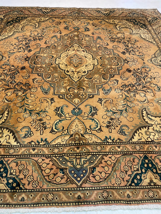 Hand-Knotted Wool Rug Tabriz Square 9'6" x 9'10"