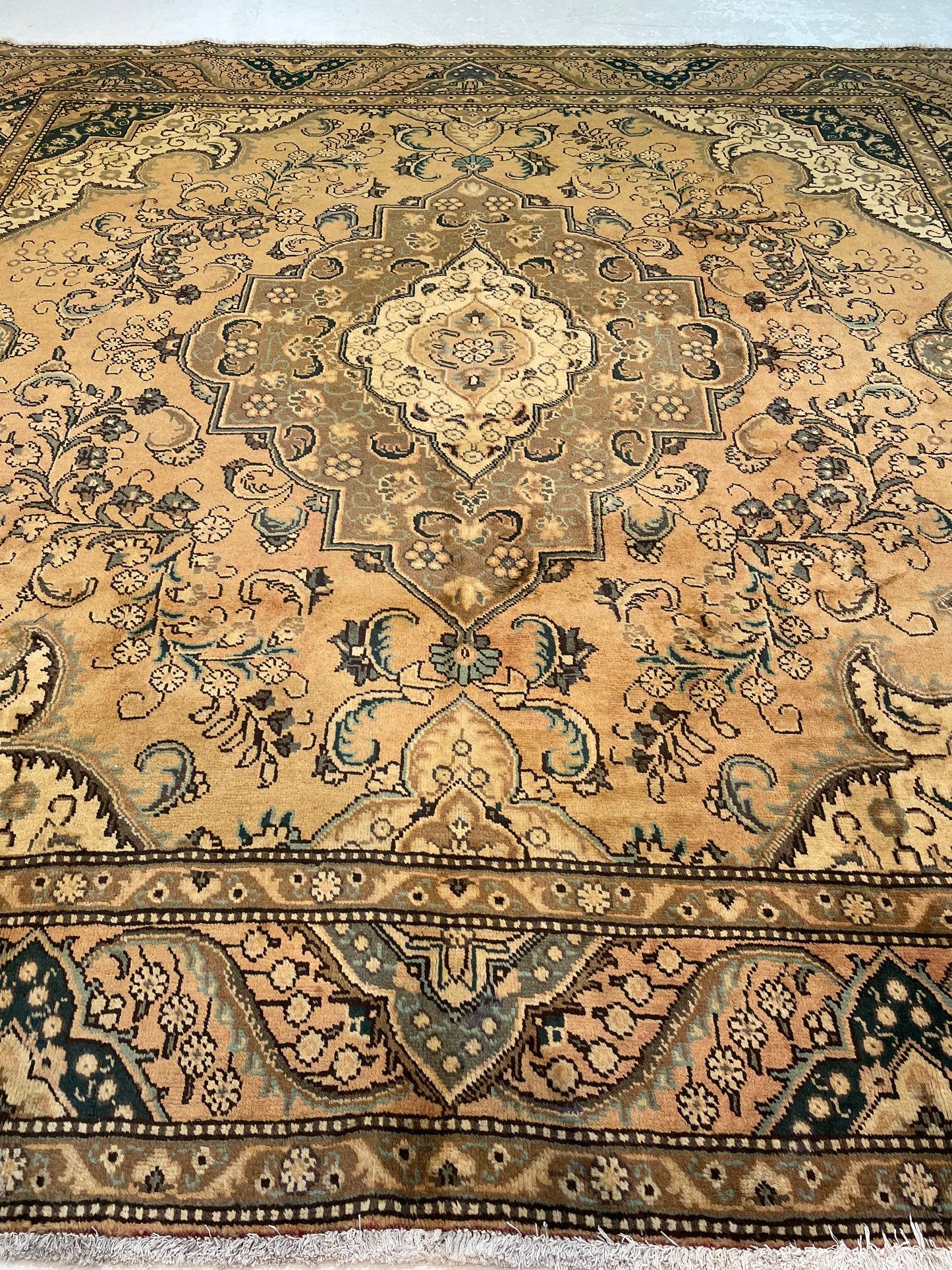 Hand-Knotted Wool Rug Tabriz Square 9'6" x 9'10"