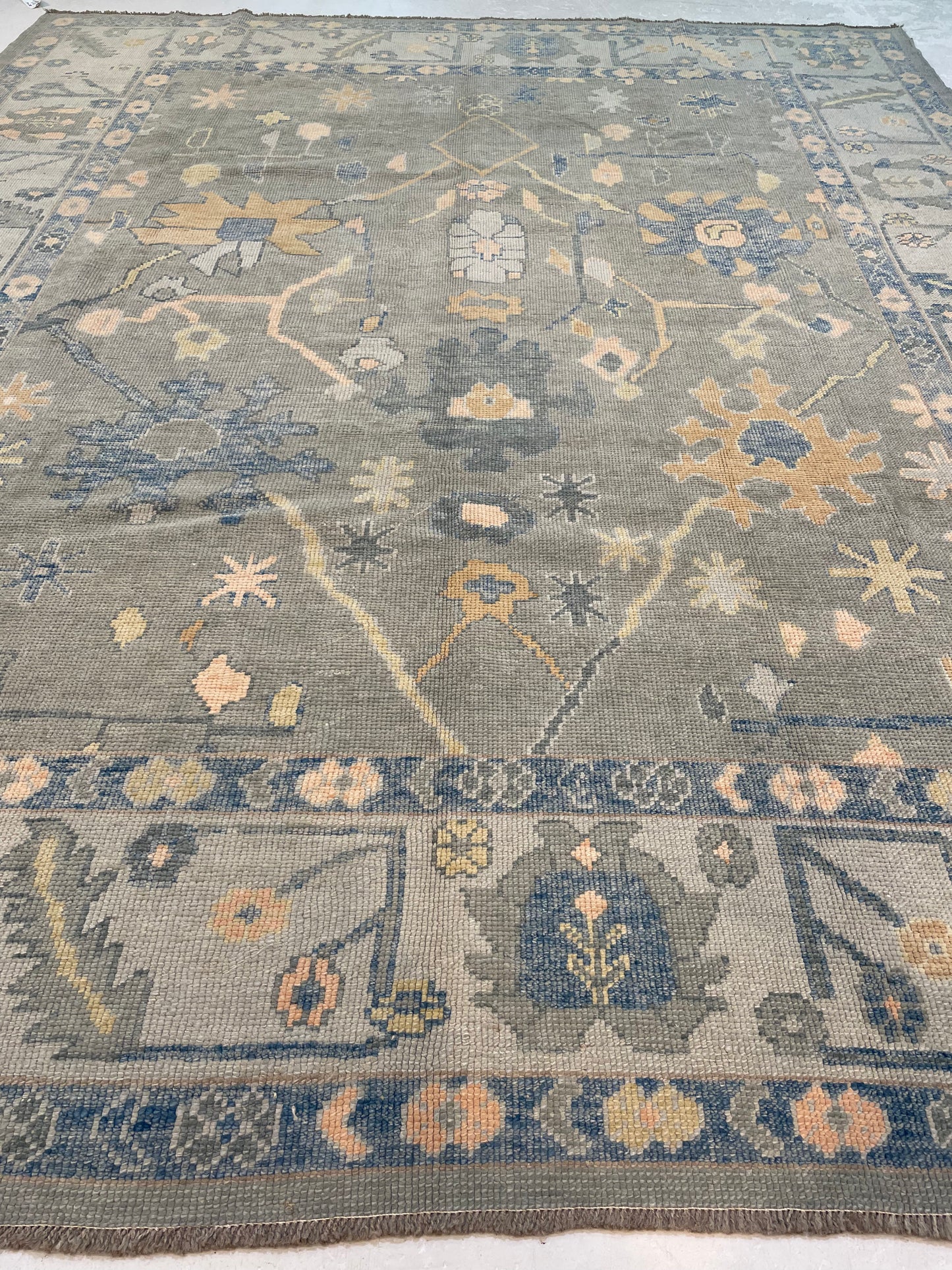 Hand-Knotted Wool Rug Turkish Oushak 8' x 10'