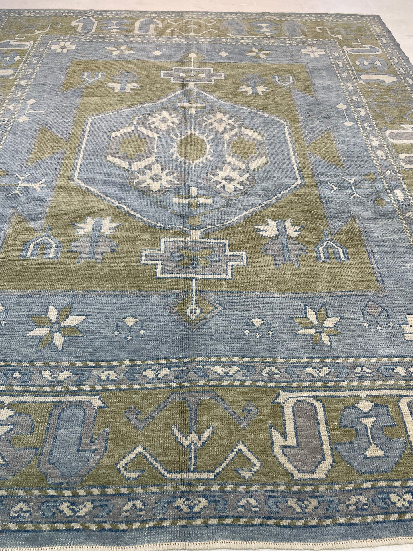 Hand-Knotted Wool Rug Turkish Oushak 8'7" x 10'2"