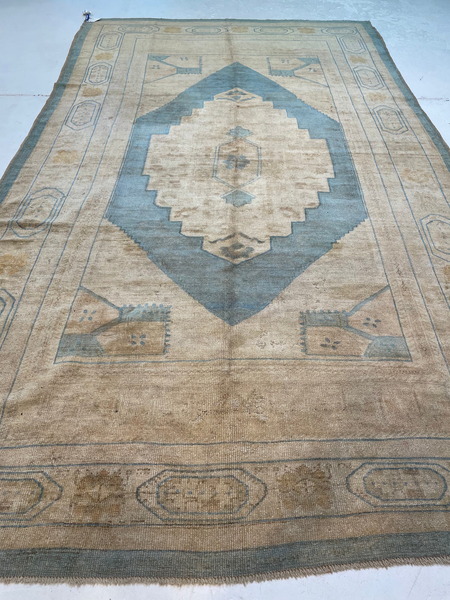 Hand-Knotted Wool Rug Turkish Oushak 6'4" x 11'1"