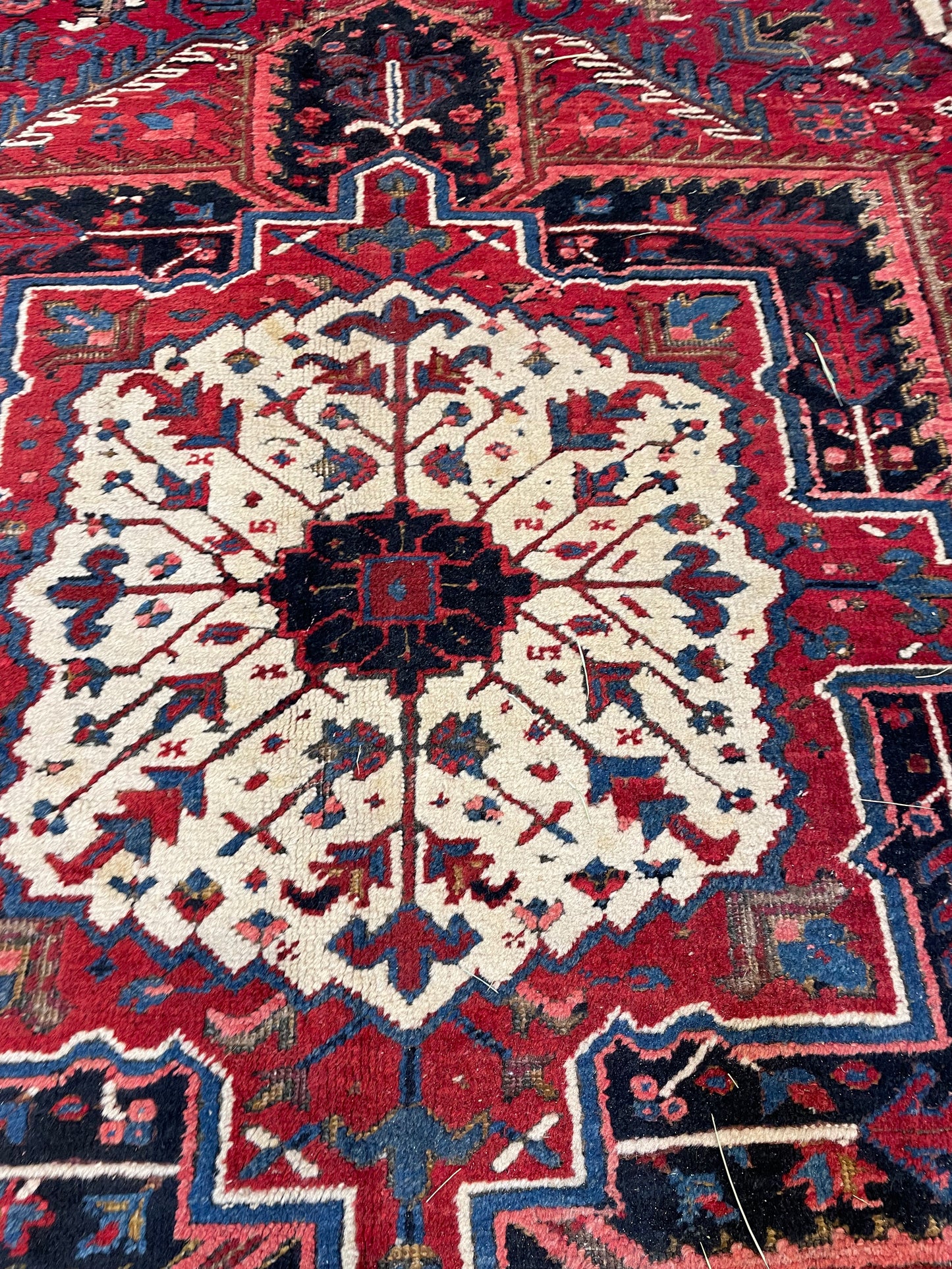 Hand-Knotted Wool Rug Heriz Serapi 8' x 10'