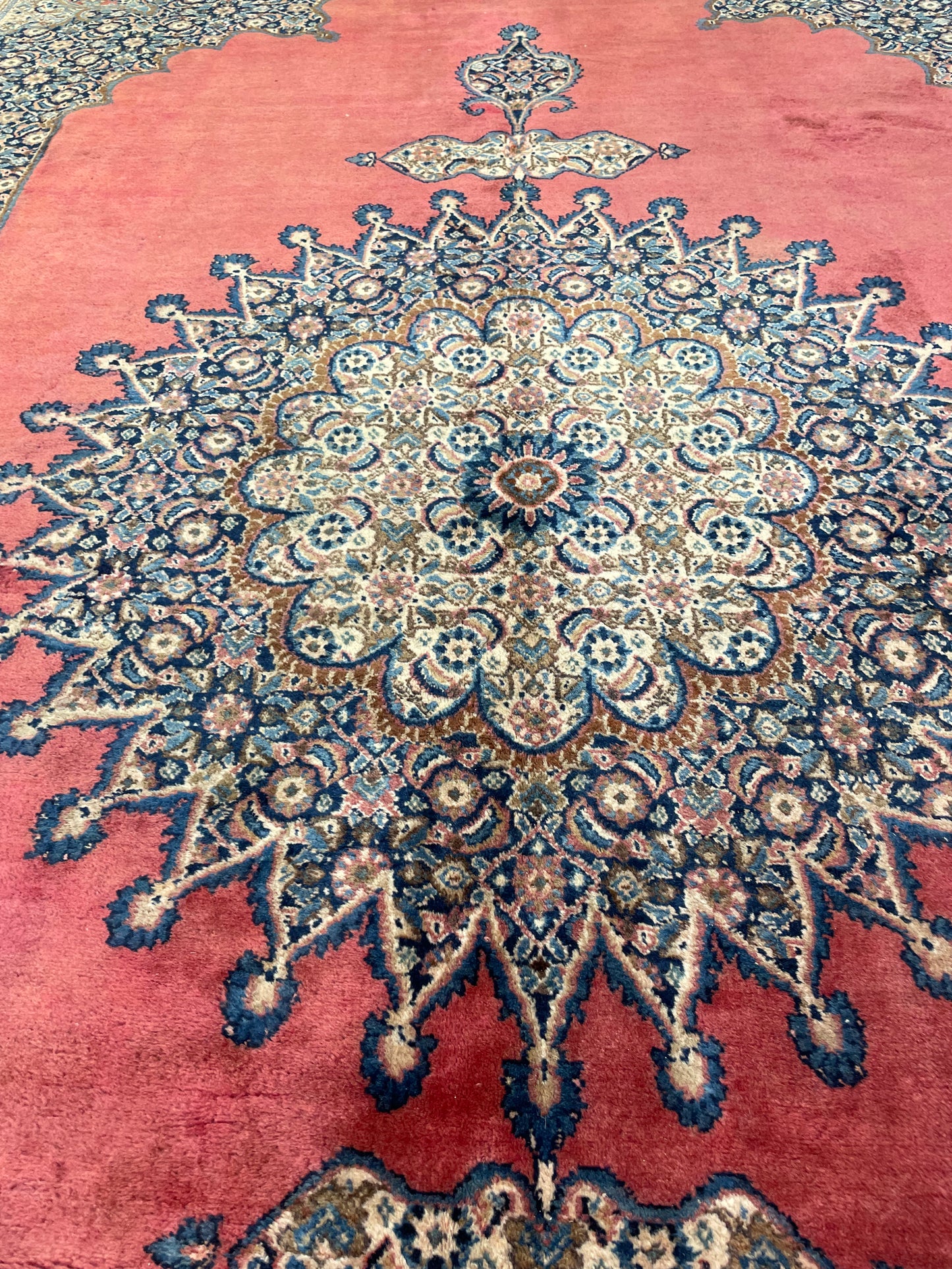 Hand-Knotted Wool Rug Birjand Mood 7'9" x 10'3"