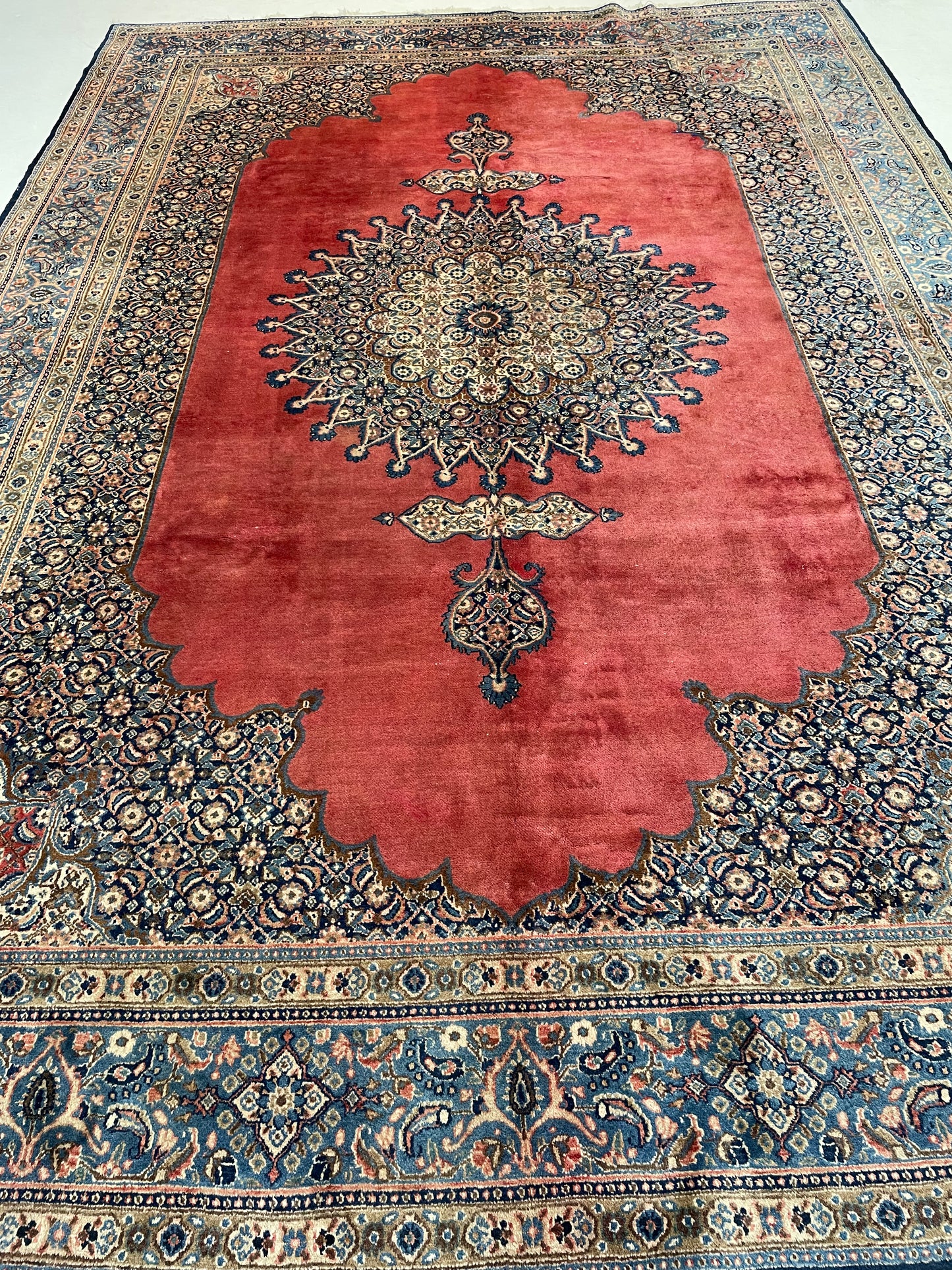 Hand-Knotted Wool Rug Birjand Mood 7'9" x 10'3"