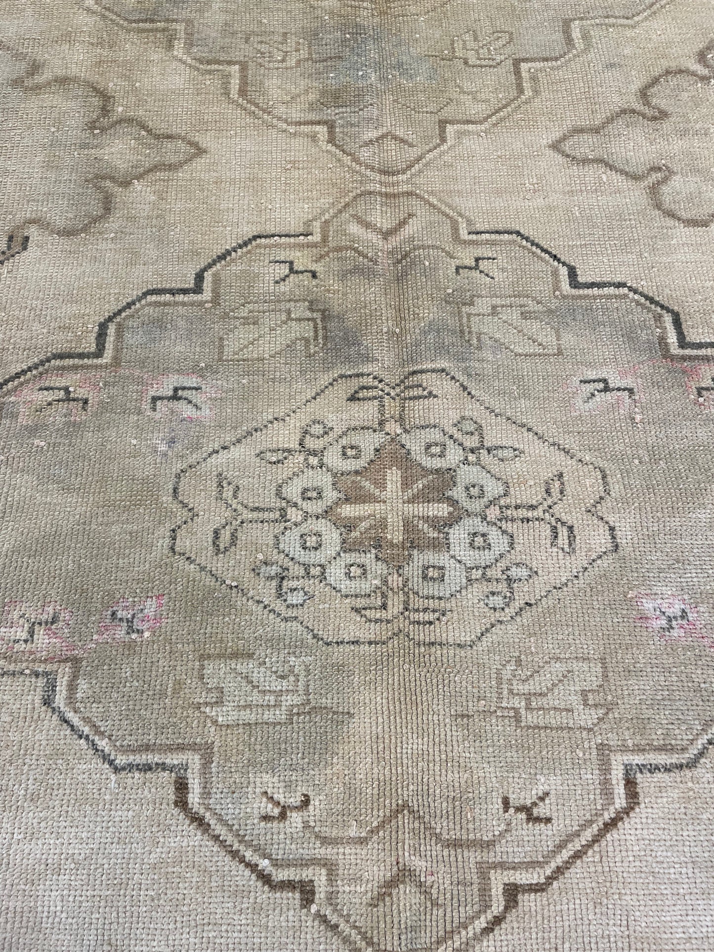 Hand-Knotted Wool Rug Turkish Oushak 4'5" x 5'9"