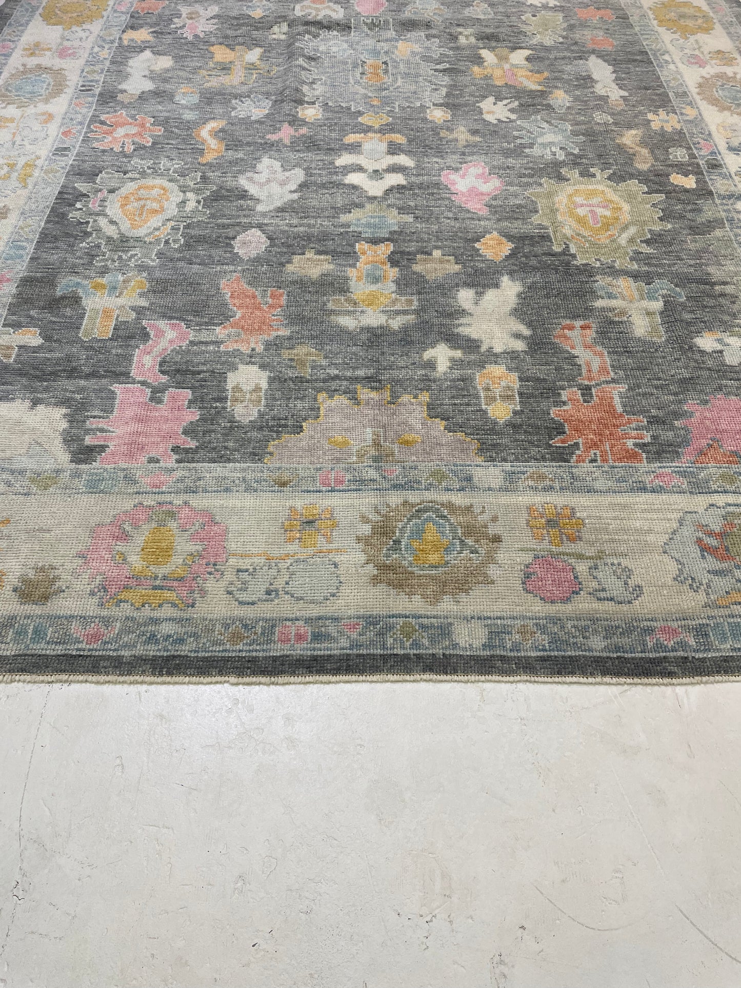 Hand-Knotted Wool Rug Turkish Oushak 8'3" x 10'10"