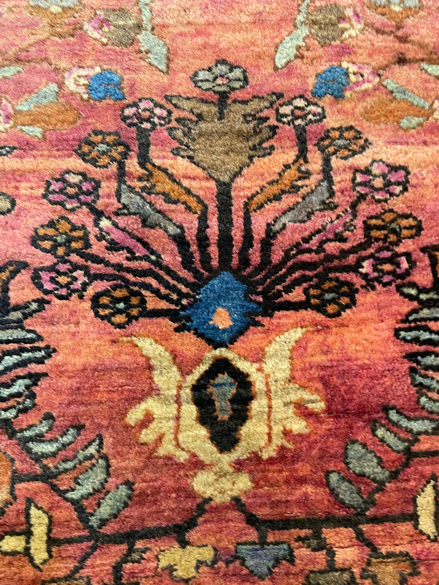 Antique Hand-Knotted Wool Rug Farahan 2'3" x 5'