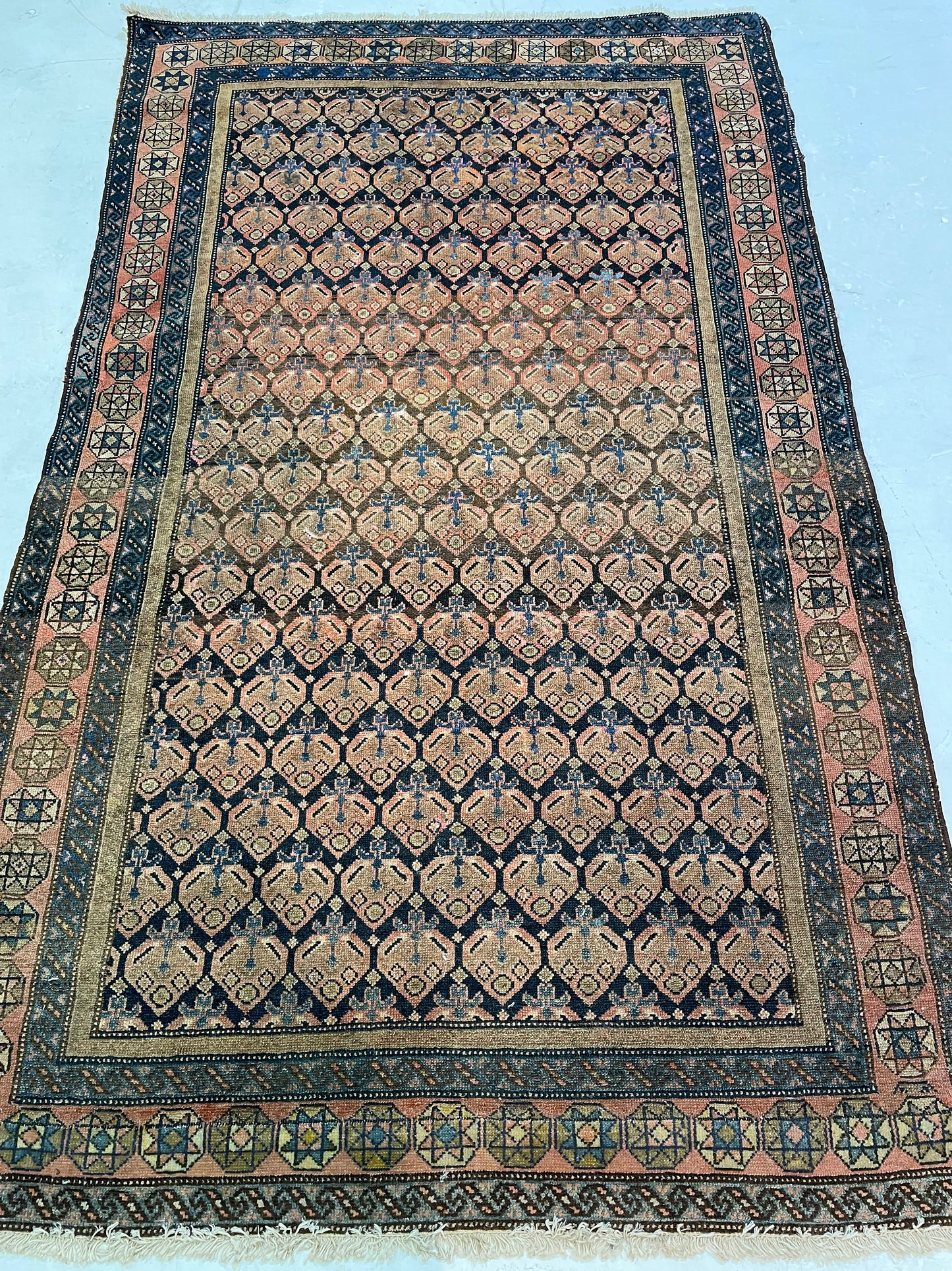 Antique Hand-Knotted Wool Rug Malayer 4' x 6'5"