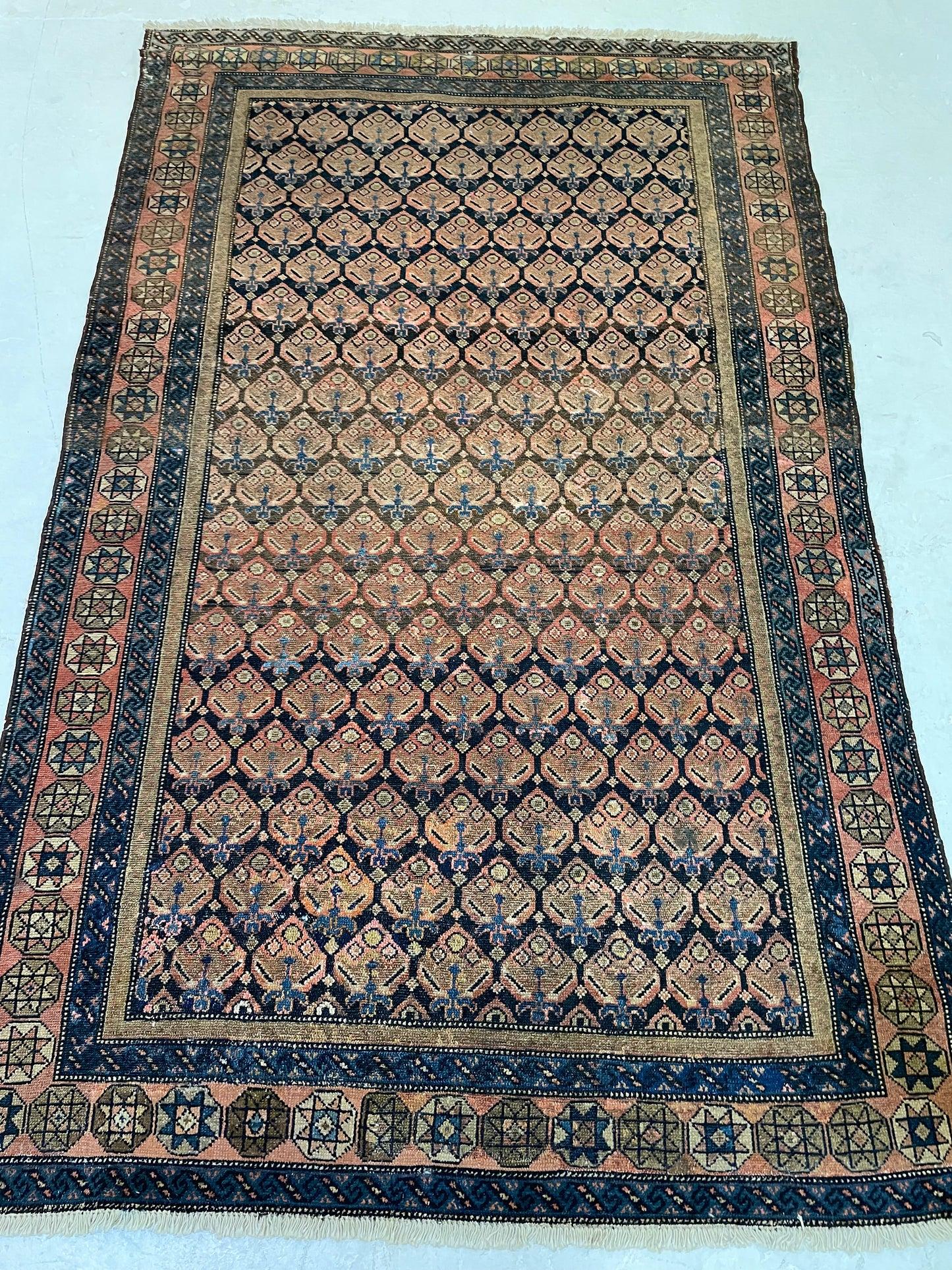 Antique Hand-Knotted Wool Rug Malayer 4' x 6'5"