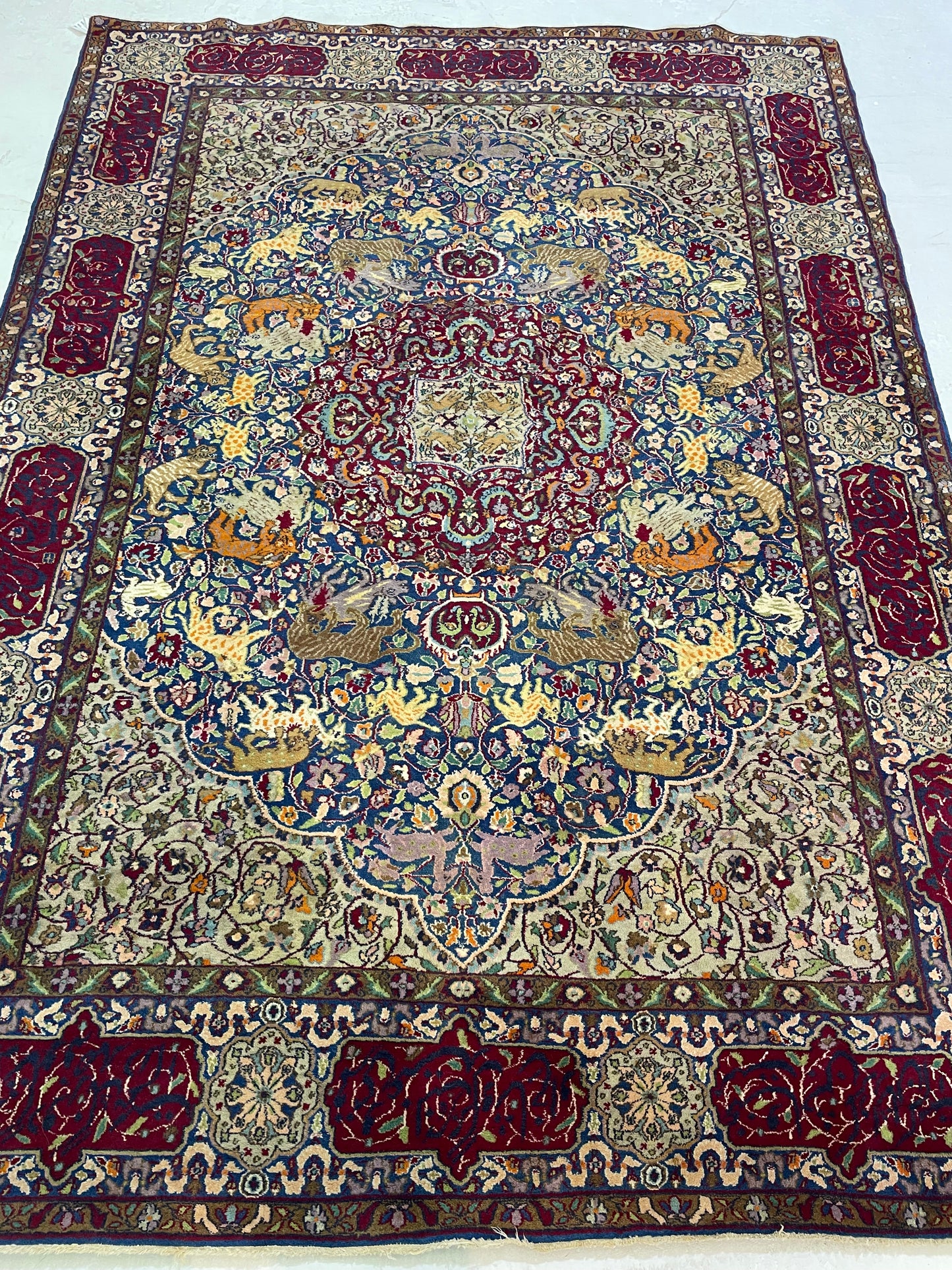 Hand-Knotted Wool Rug Indian Agra 6' x 7'