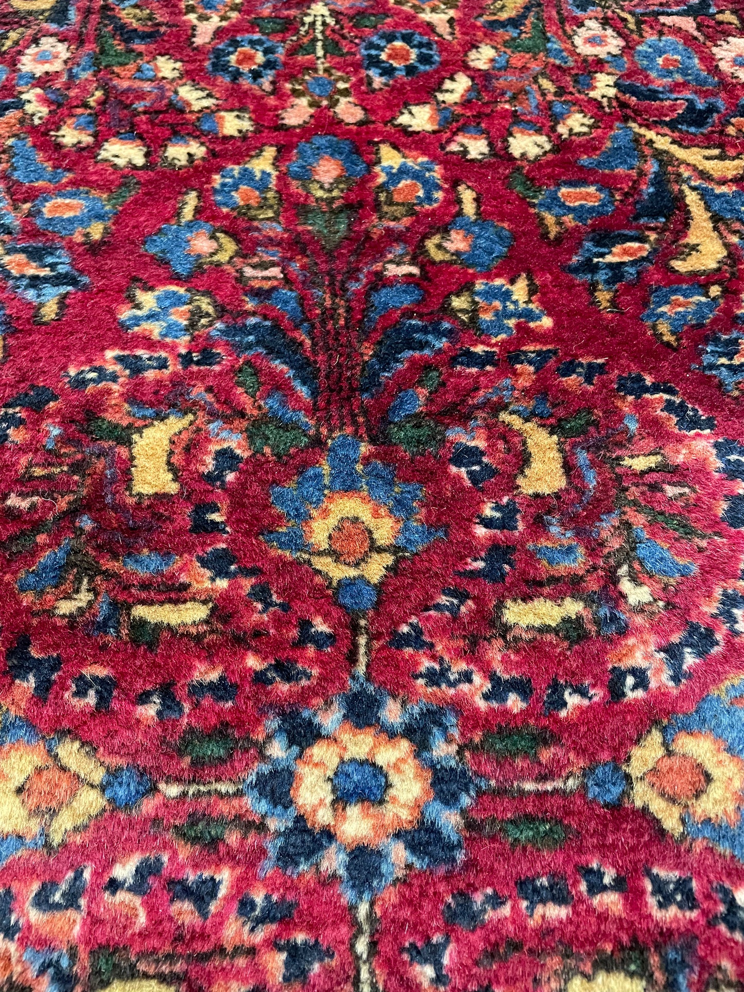 Hand-Knotted Wool Rug Sarouk Mohajeran 2'1" x 4'2"