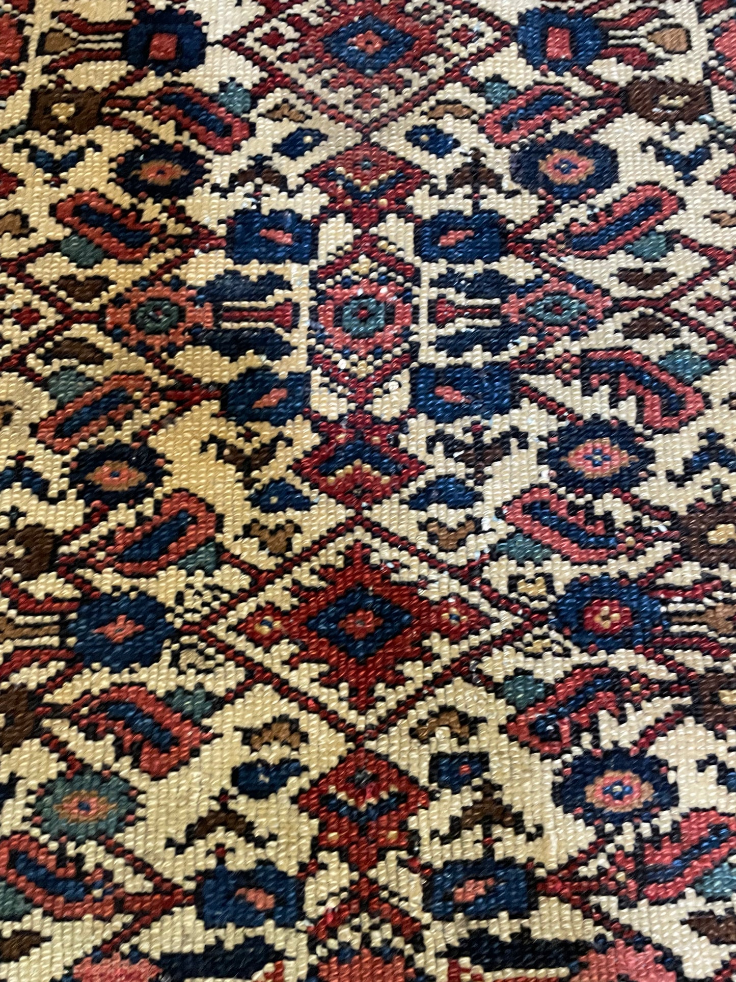 Hand-Knotted Wool Rug Bakhtiari 4'9" x 6'5'