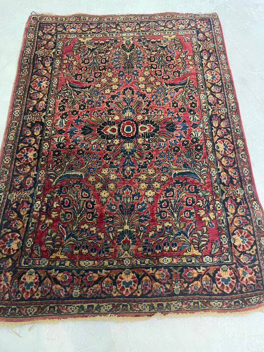 Hand-Knotted Wool Rug Sarouk 3'7" x 5'1"