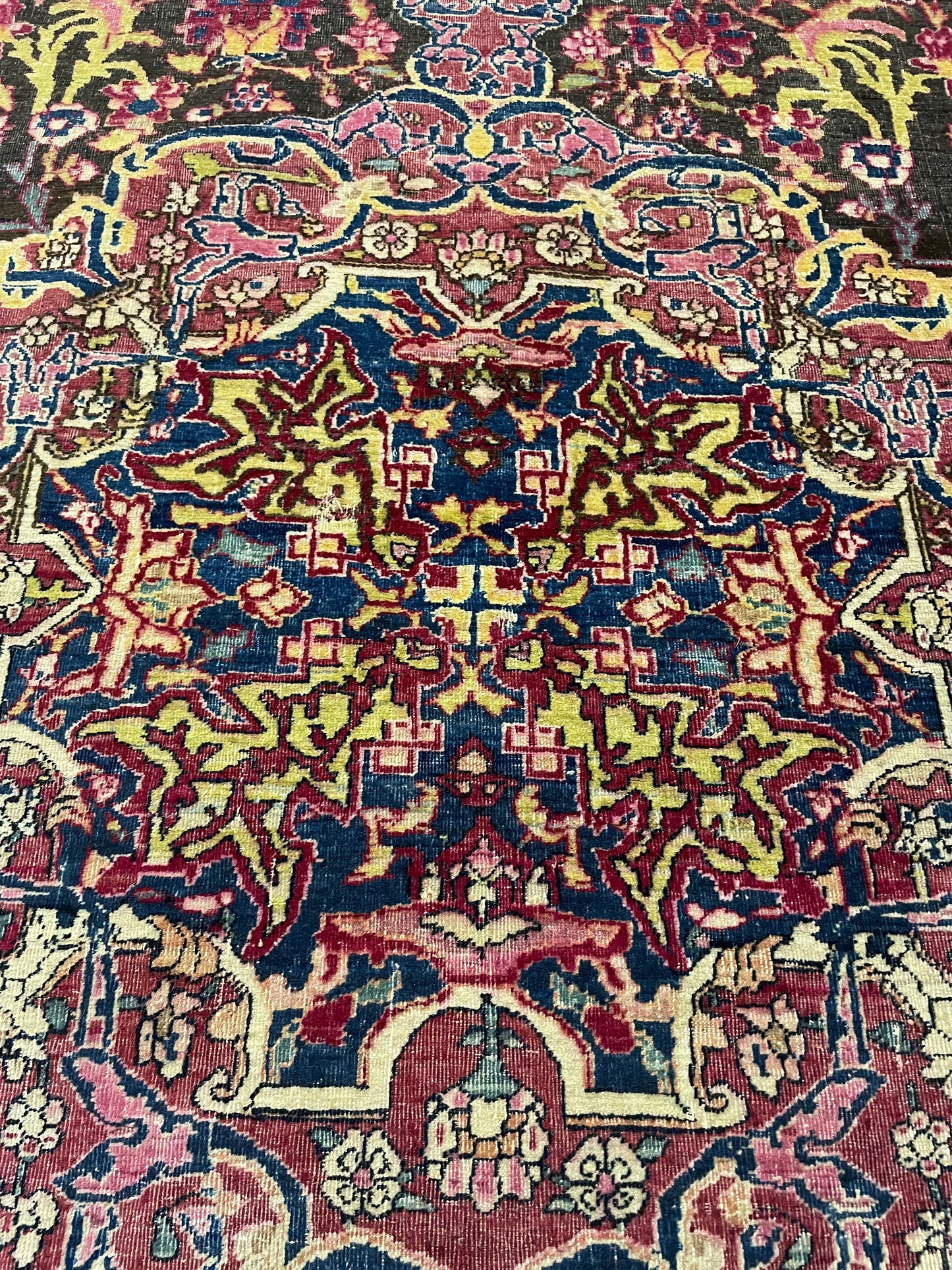 Antique Hand-Knotted Wool Rug Tehran 4'7" x 6'8"