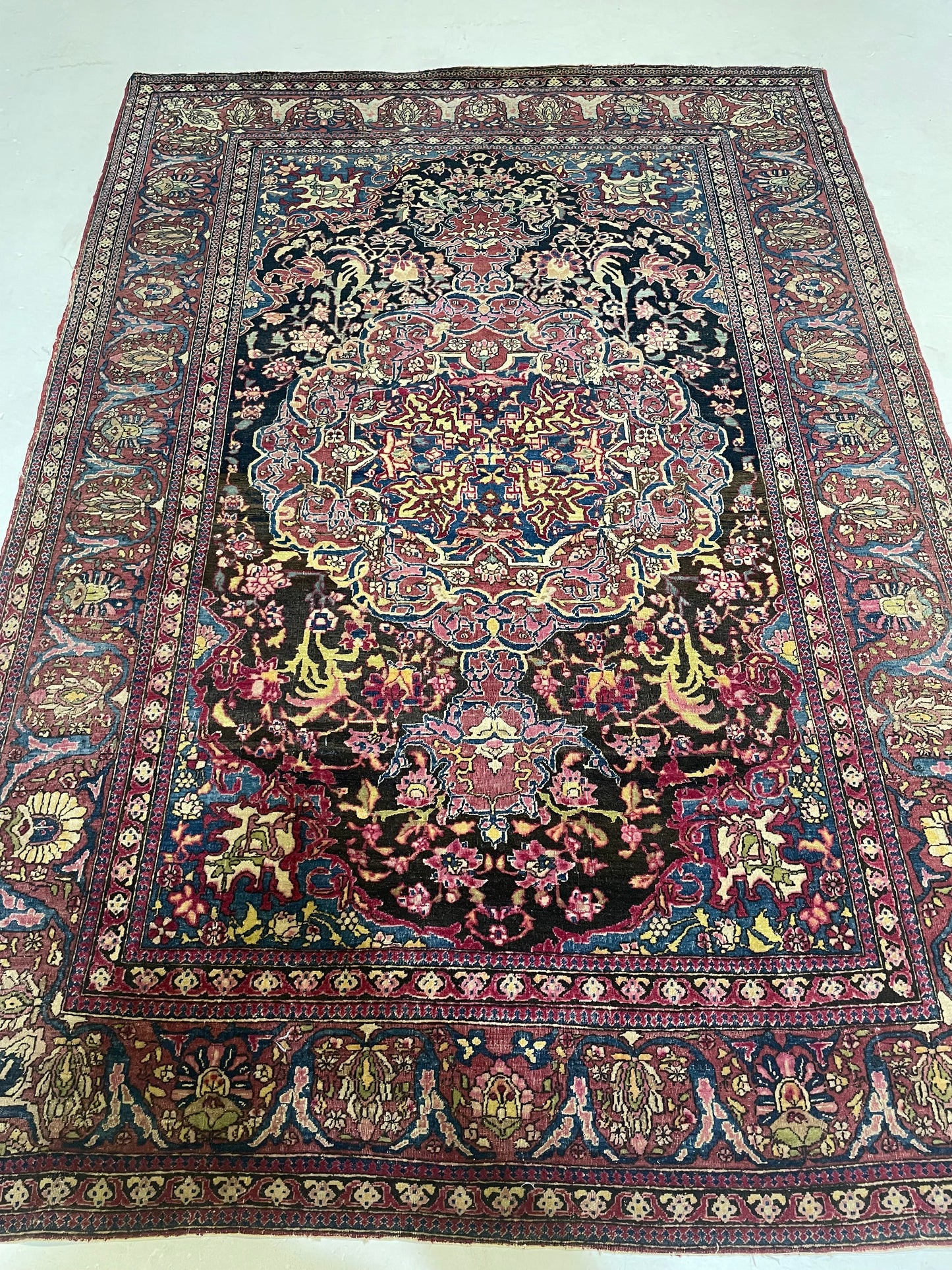 Antique Hand-Knotted Wool Rug Tehran 4'7" x 6'8"