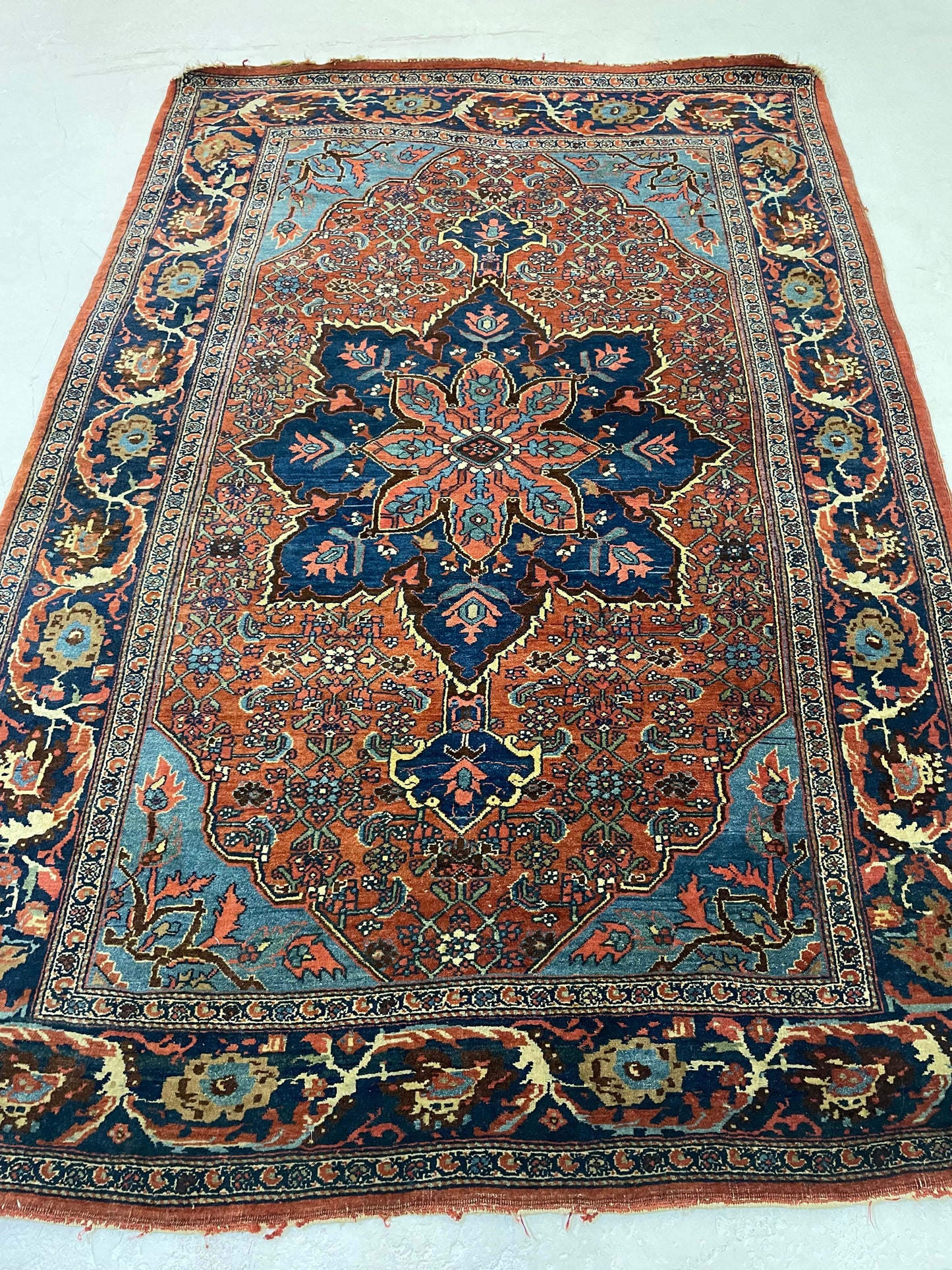 Hand-Knotted Wool Rug Bijar Halvai 4'9" x 6'11"
