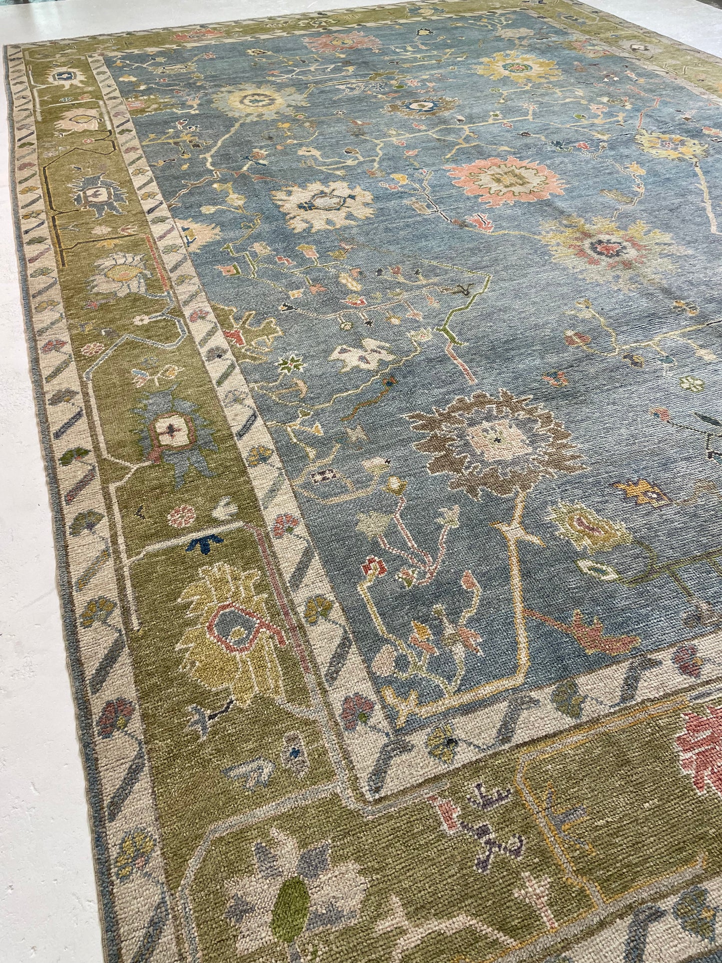Hand-Knotted Wool Rug Turkish Oushak 12'4" x 17'7"