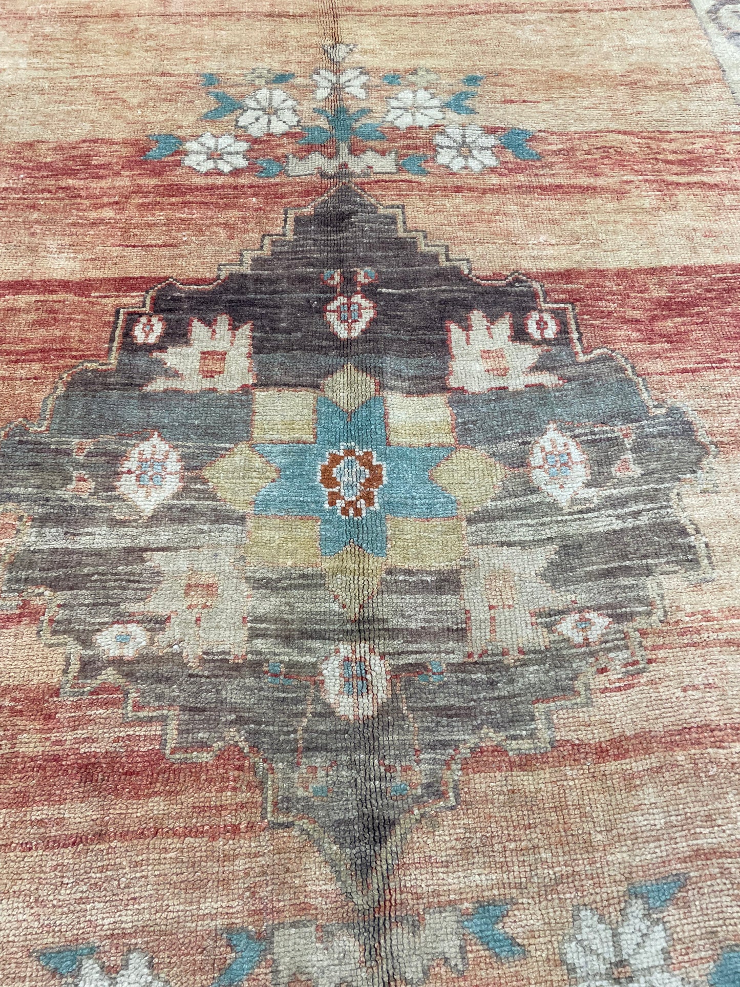 Hand-Knotted Wool Rug Turkish Oushak 5'11" x 9'10"