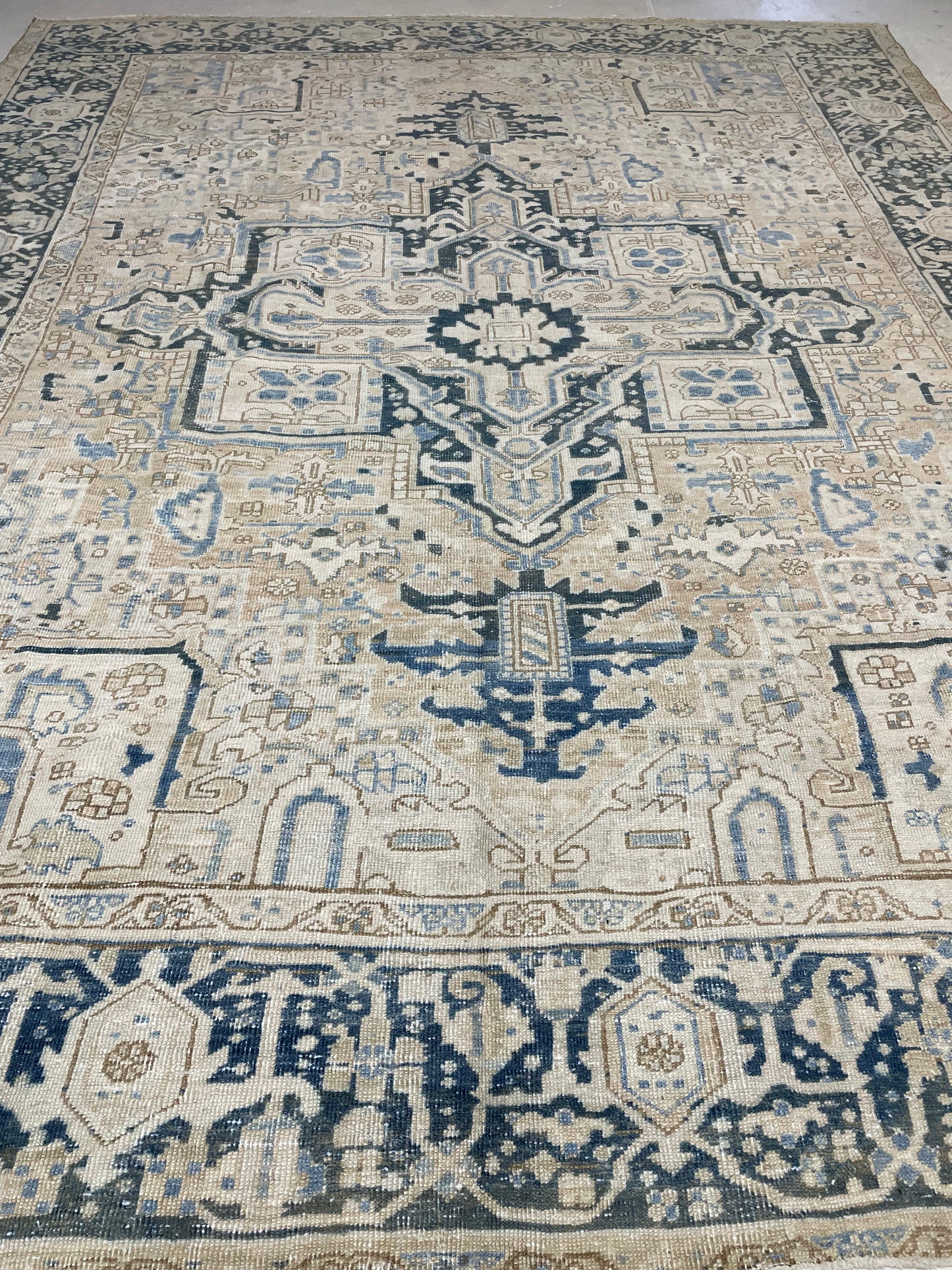 Hand-Knotted Wool Rug Turkish Oushak 8'6" x 10'9"