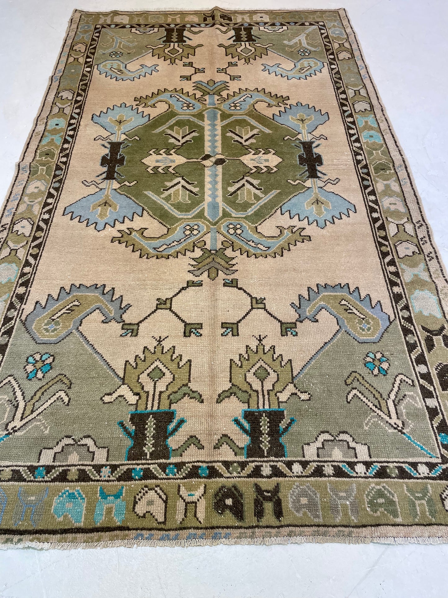 Hand-Knotted Wool Rug Turkish Oushak 4'7" x 7'10"