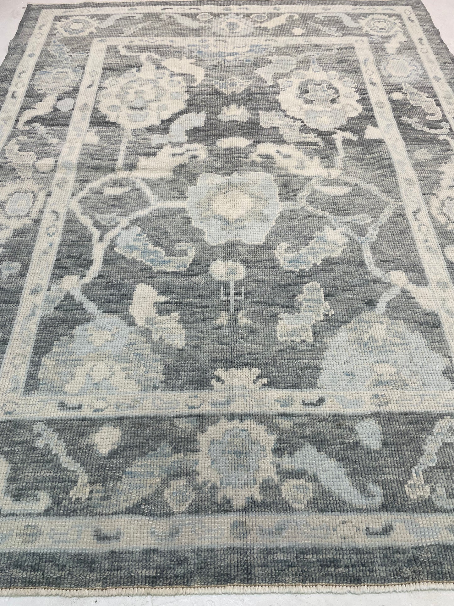 Hand-Knotted Wool Rug Turkish Oushak 5' x 6'6"