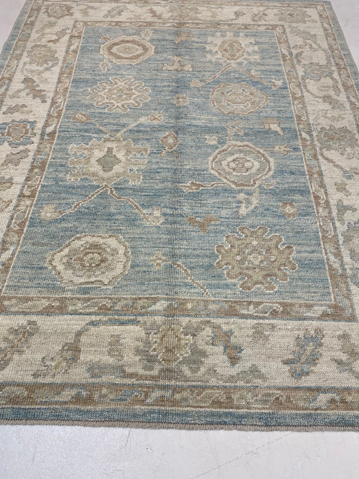 Hand-Knotted Wool Rug Turkish Oushak 5'3" x 6'8"