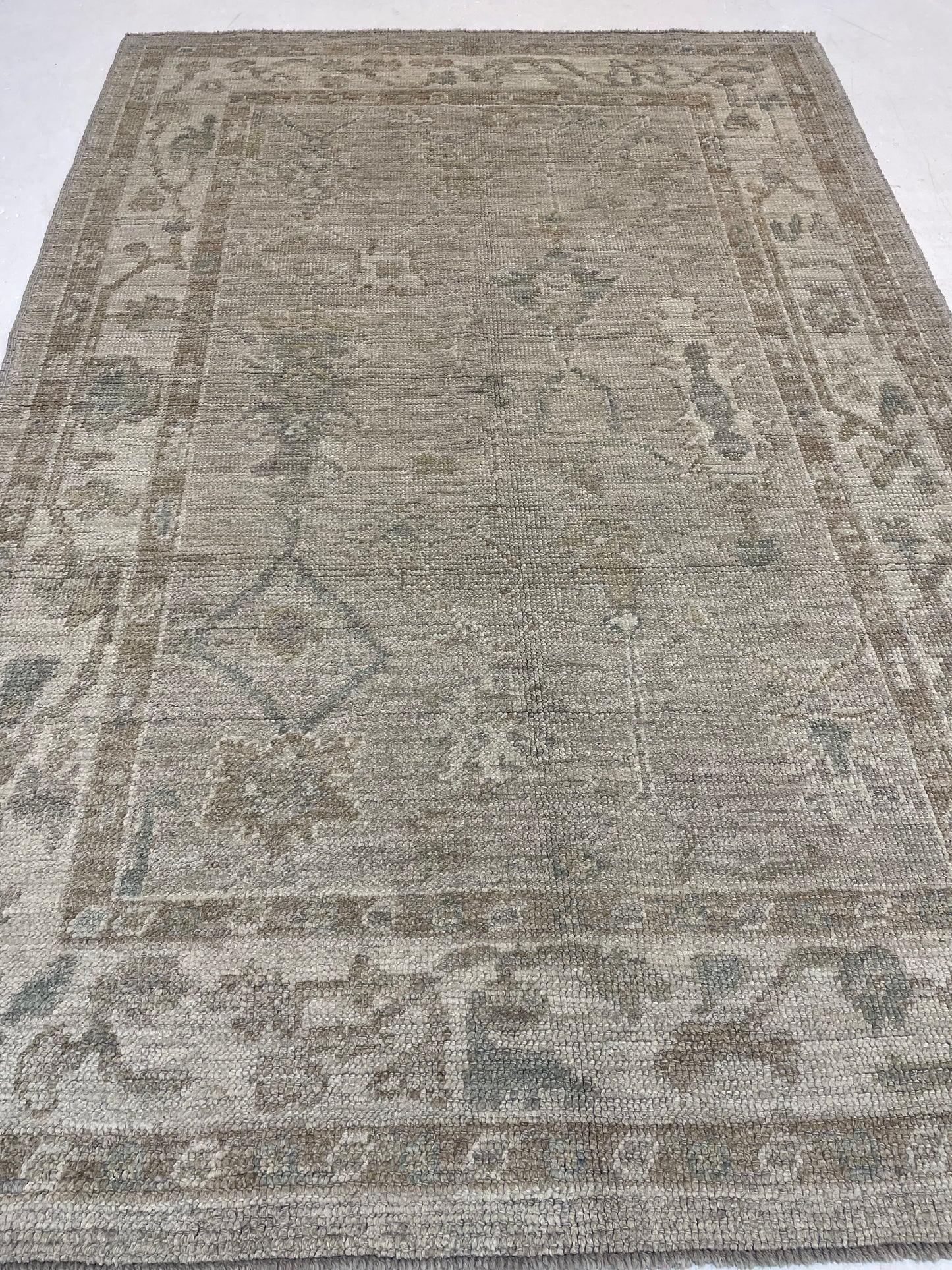 Hand-Knotted Wool Rug Turkish Oushak 4'1" x 5'11"