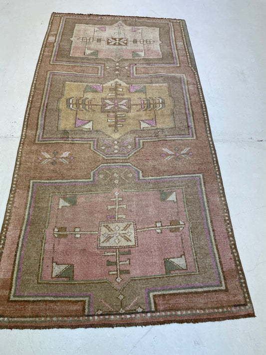 Hand-Knotted Wool Rug Turkish Oushak 3'5" x 6'6"