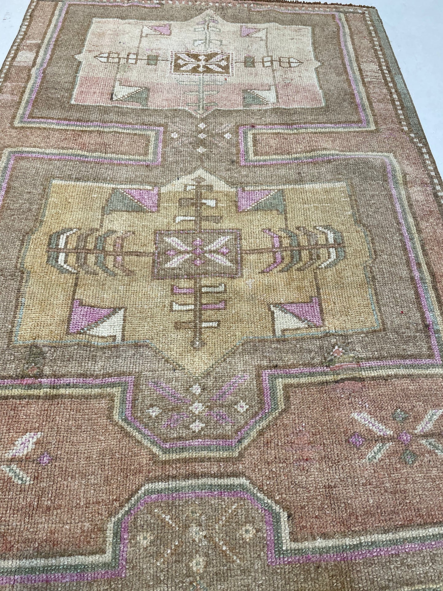 Hand-Knotted Wool Rug Turkish Oushak 3'5" x 6'6"