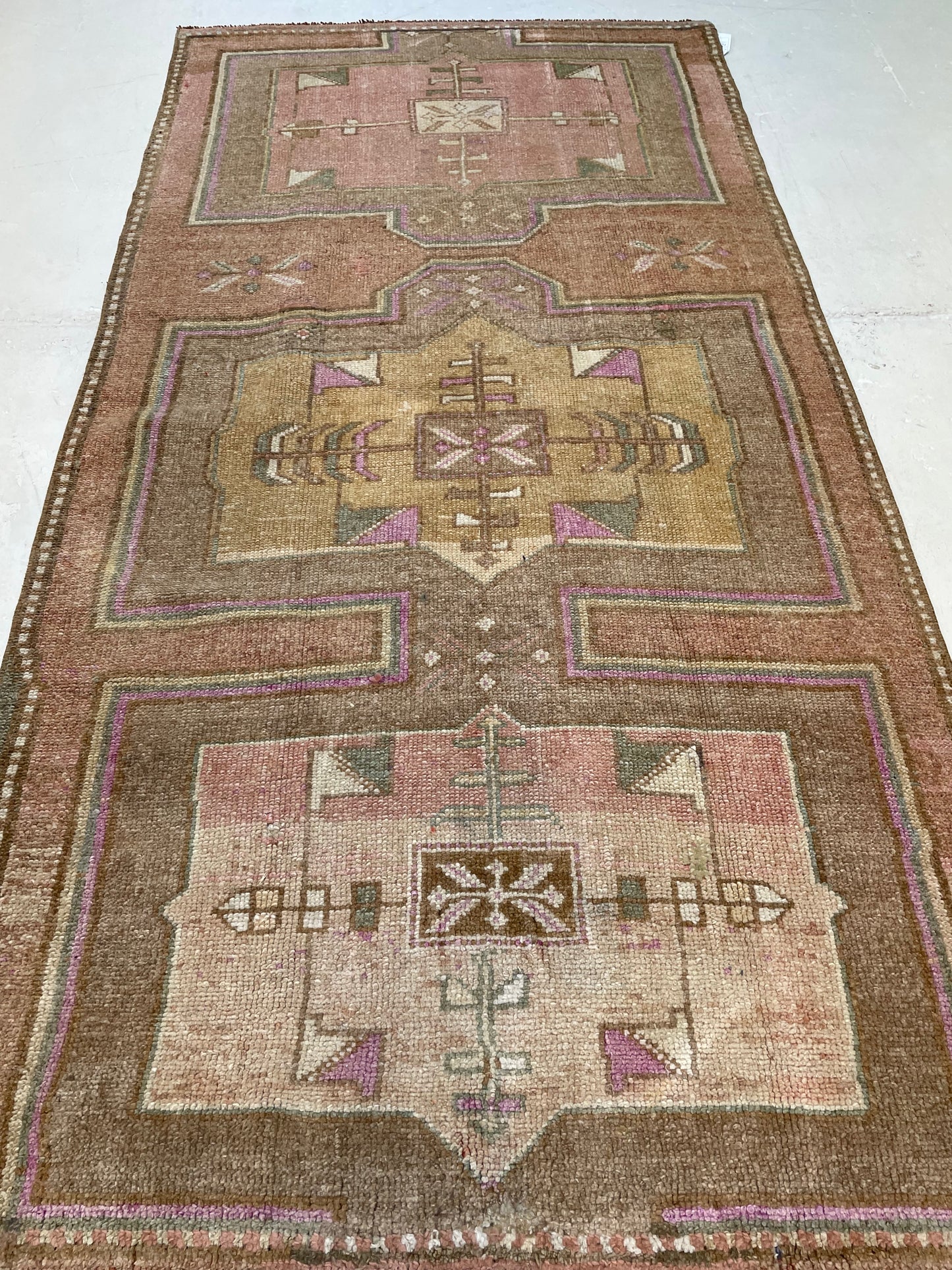 Hand-Knotted Wool Rug Turkish Oushak 3'5" x 6'6"