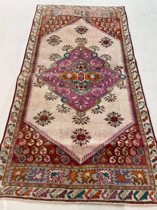 Hand-Knotted Wool Rug Turkish Oushak 2'6" x 4'11"