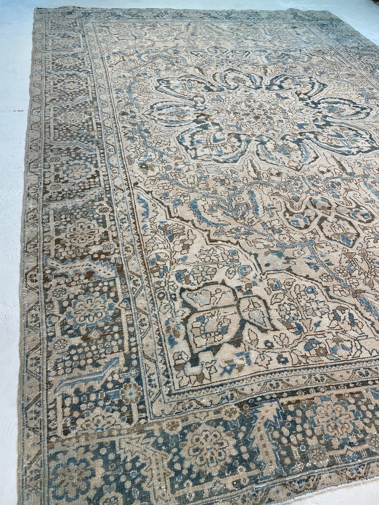 Hand-Knotted Wool Rug Turkish Oushak 10'3" x 13'6"