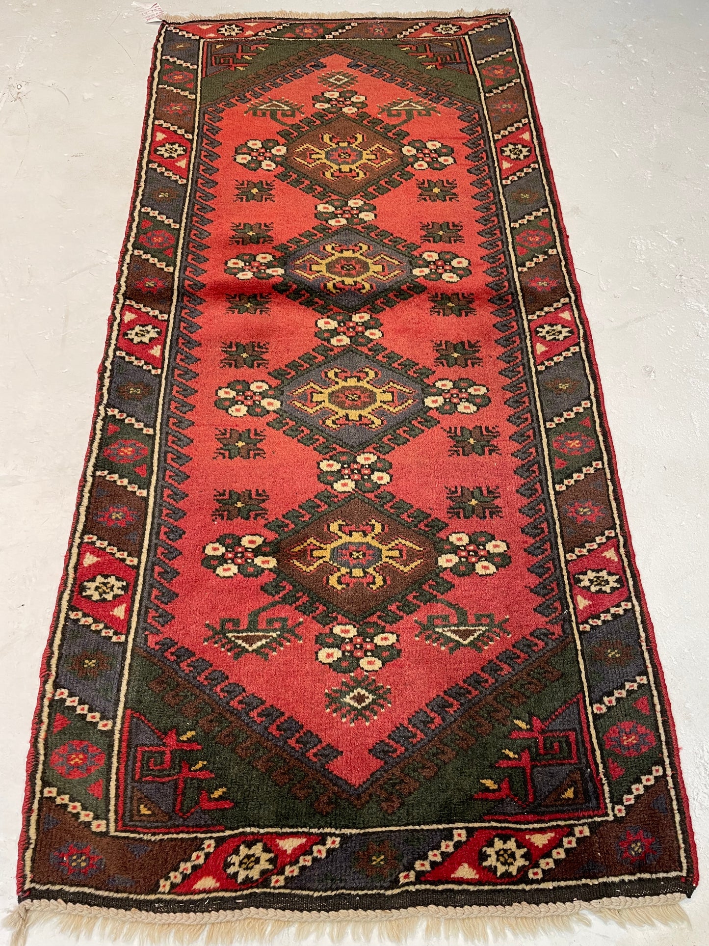 Hand-Knotted Wool Rug Turkish Oushak 2'6" x 5'7"