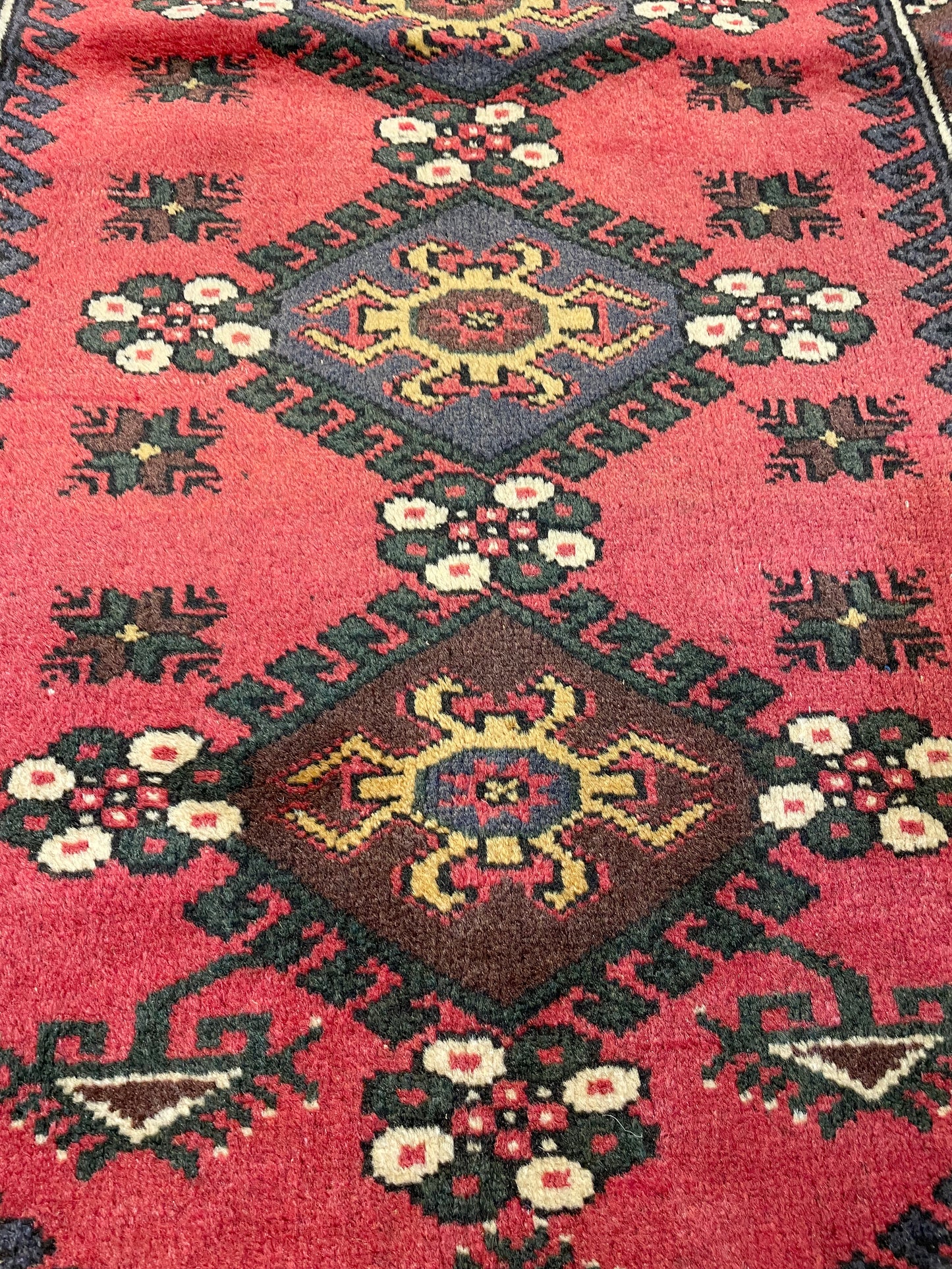 Hand-Knotted Wool Rug Turkish Oushak 2'6" x 5'7"