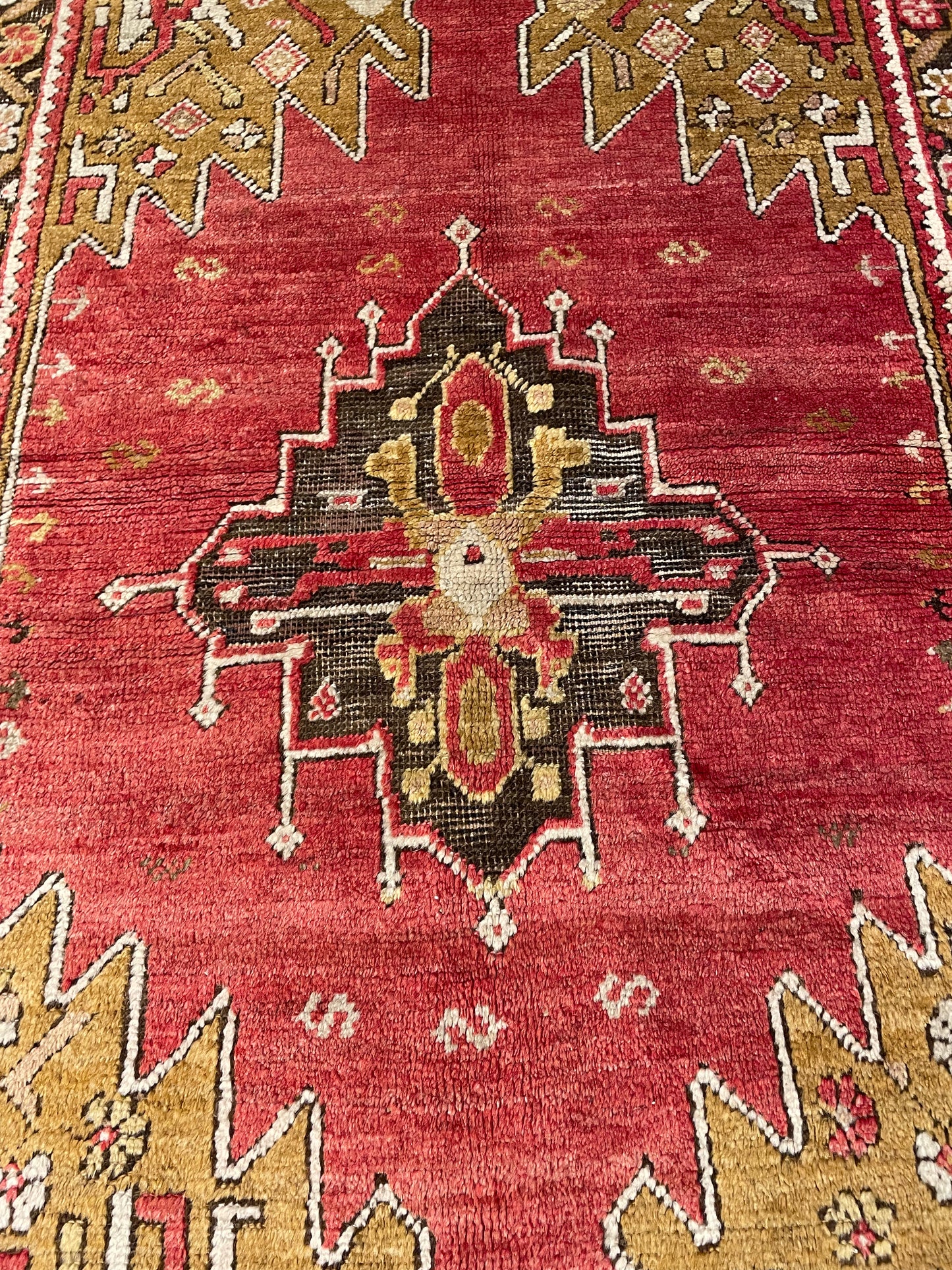 Hand-Knotted Wool Rug Turkish Oushak 3'11" x 5'11"
