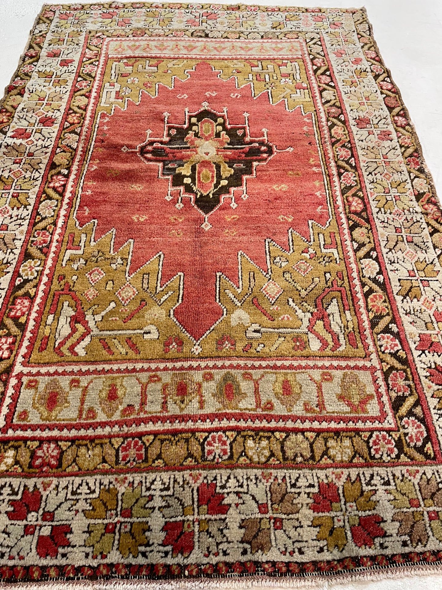 Hand-Knotted Wool Rug Turkish Oushak 3'11" x 5'11"