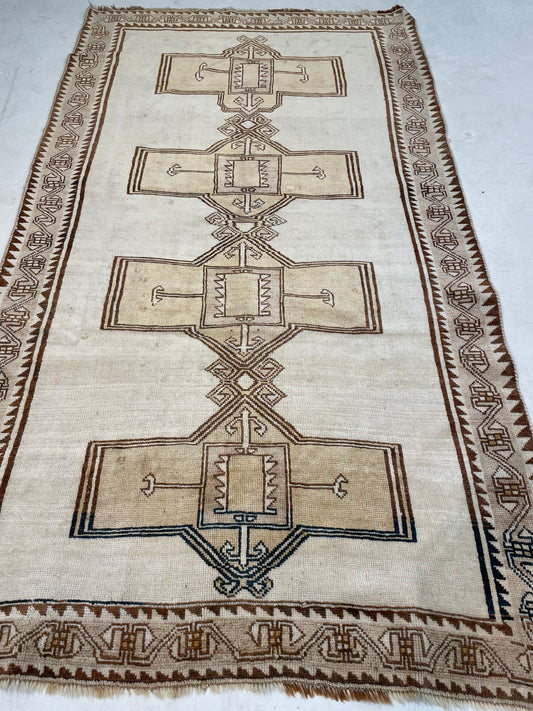 Hand-Knotted Wool Rug Turkish Oushak 4' x 7'6"