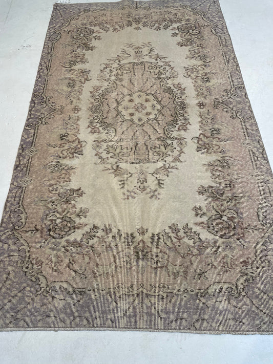 Hand-Knotted Wool Rug Turkish Oushak 3'9" x 6'8"