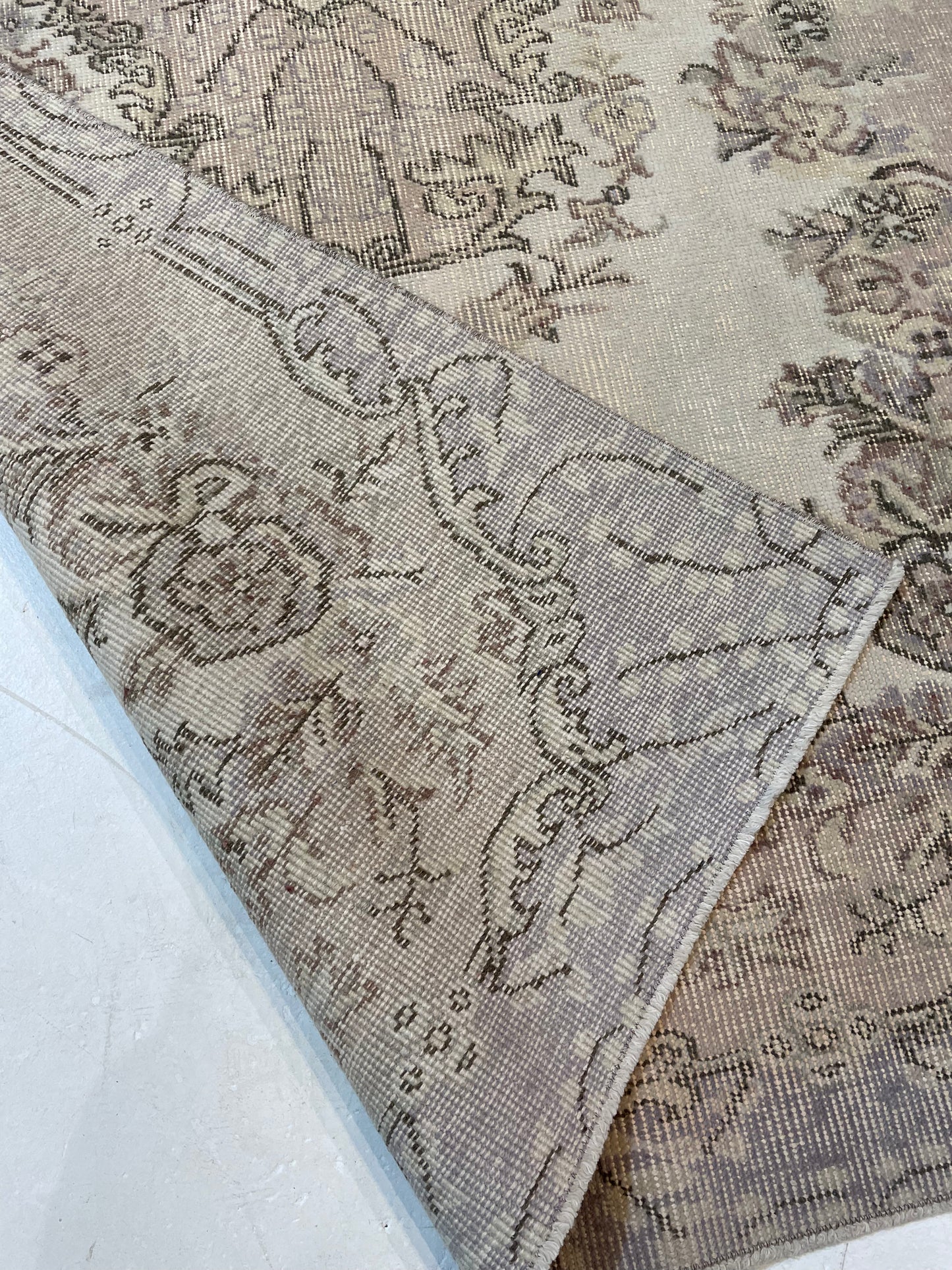 Hand-Knotted Wool Rug Turkish Oushak 3'9" x 6'8"