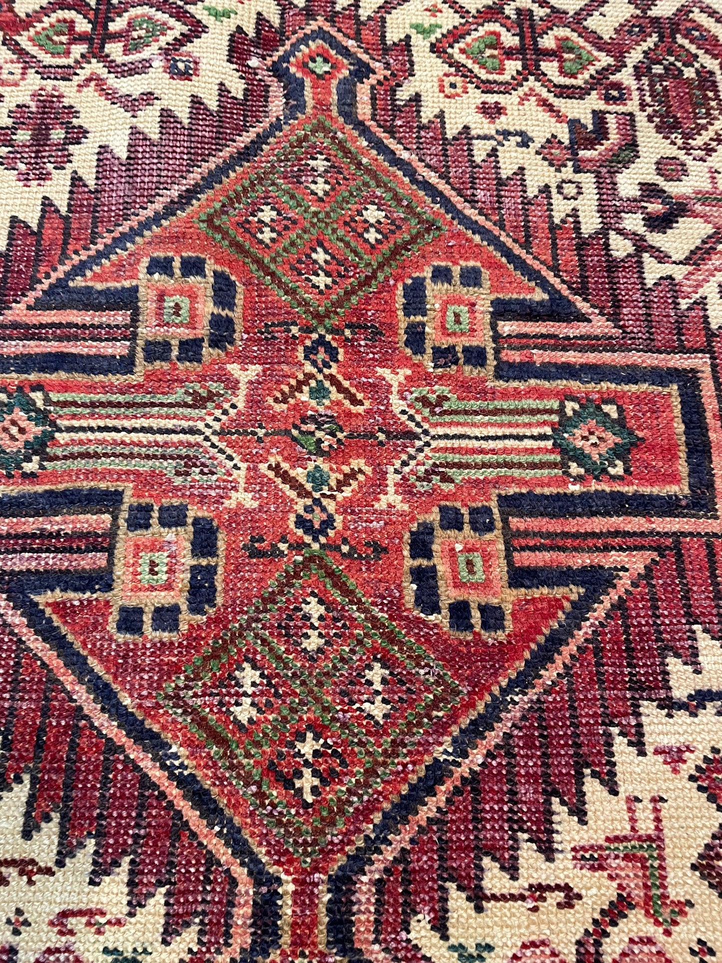 Hand-Knotted Wool Rug Hamedan 4'7" x 8'6"