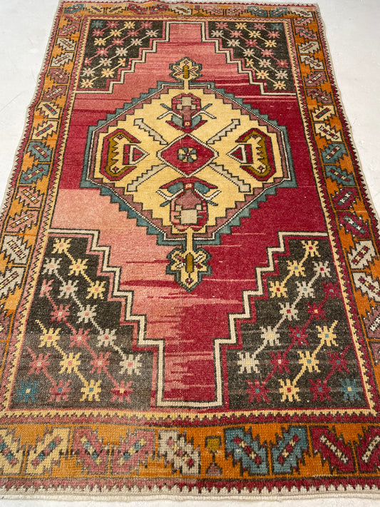 Hand-Knotted Wool Rug Turkish Oushak 3'6" x 5'9"