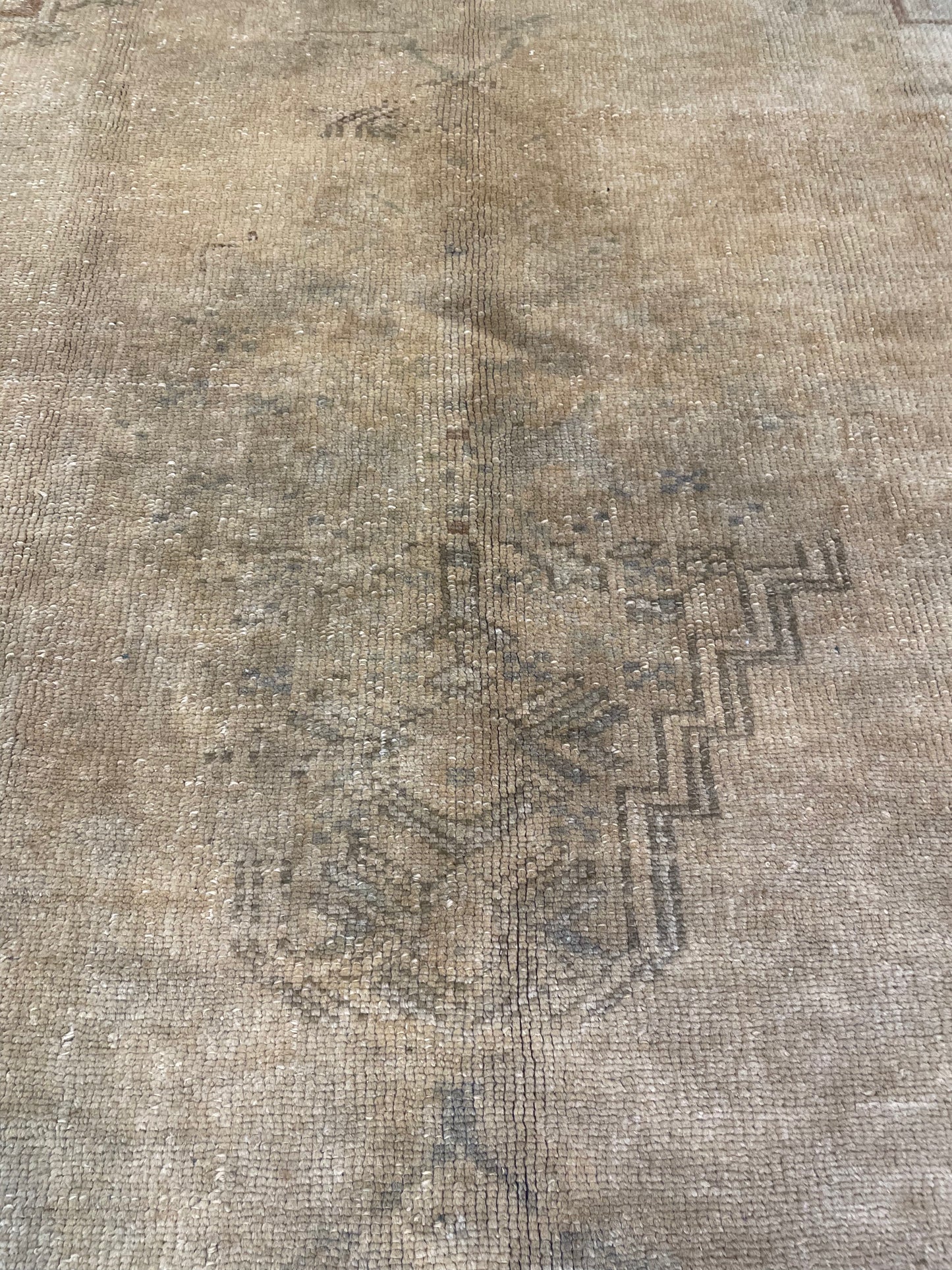 Hand-Knotted Wool Rug Turkish Oushak 5'8" x 8'3"