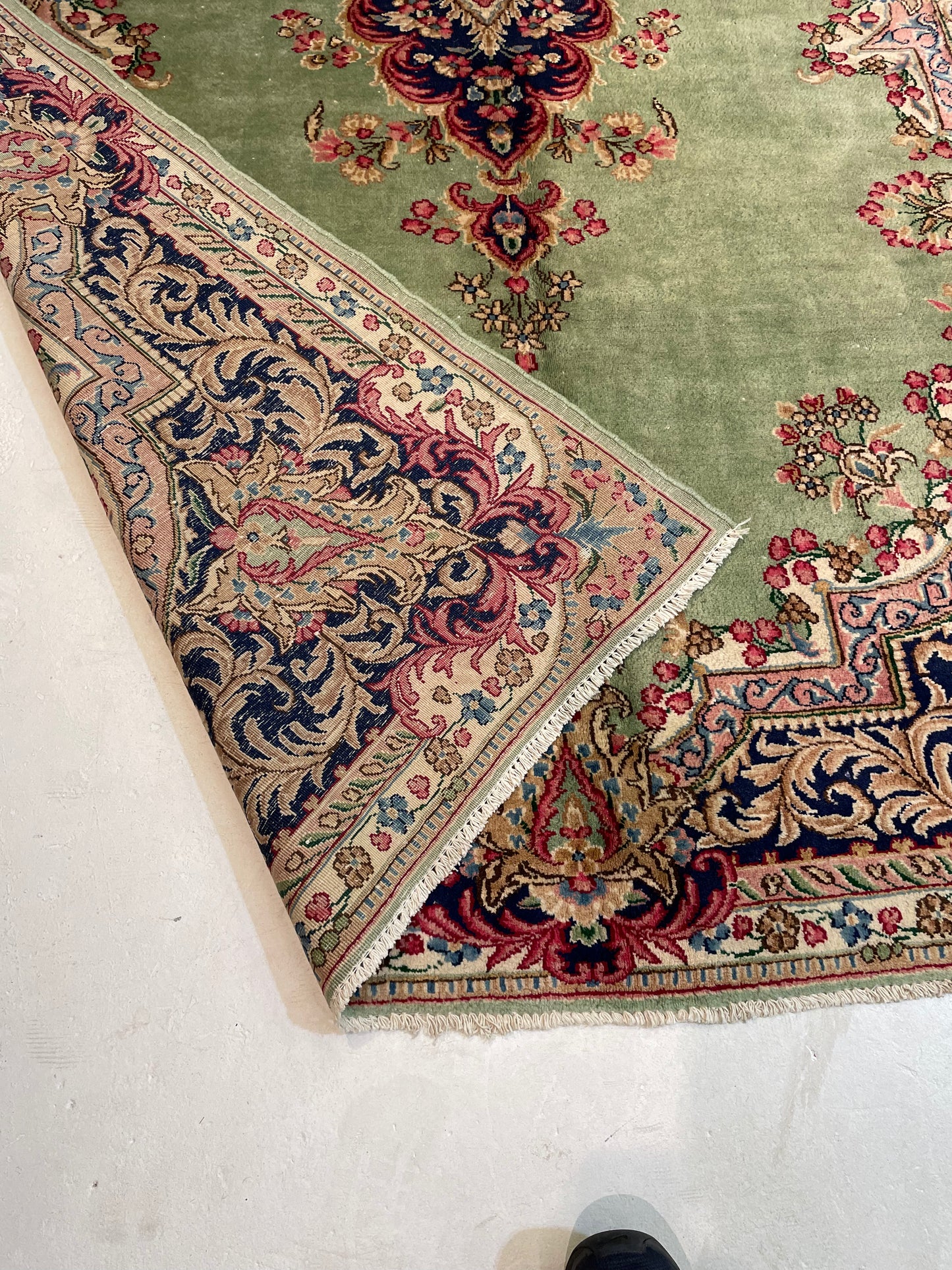 Hand-Knotted Wool Rug Kerman 6'1" x 8'11"