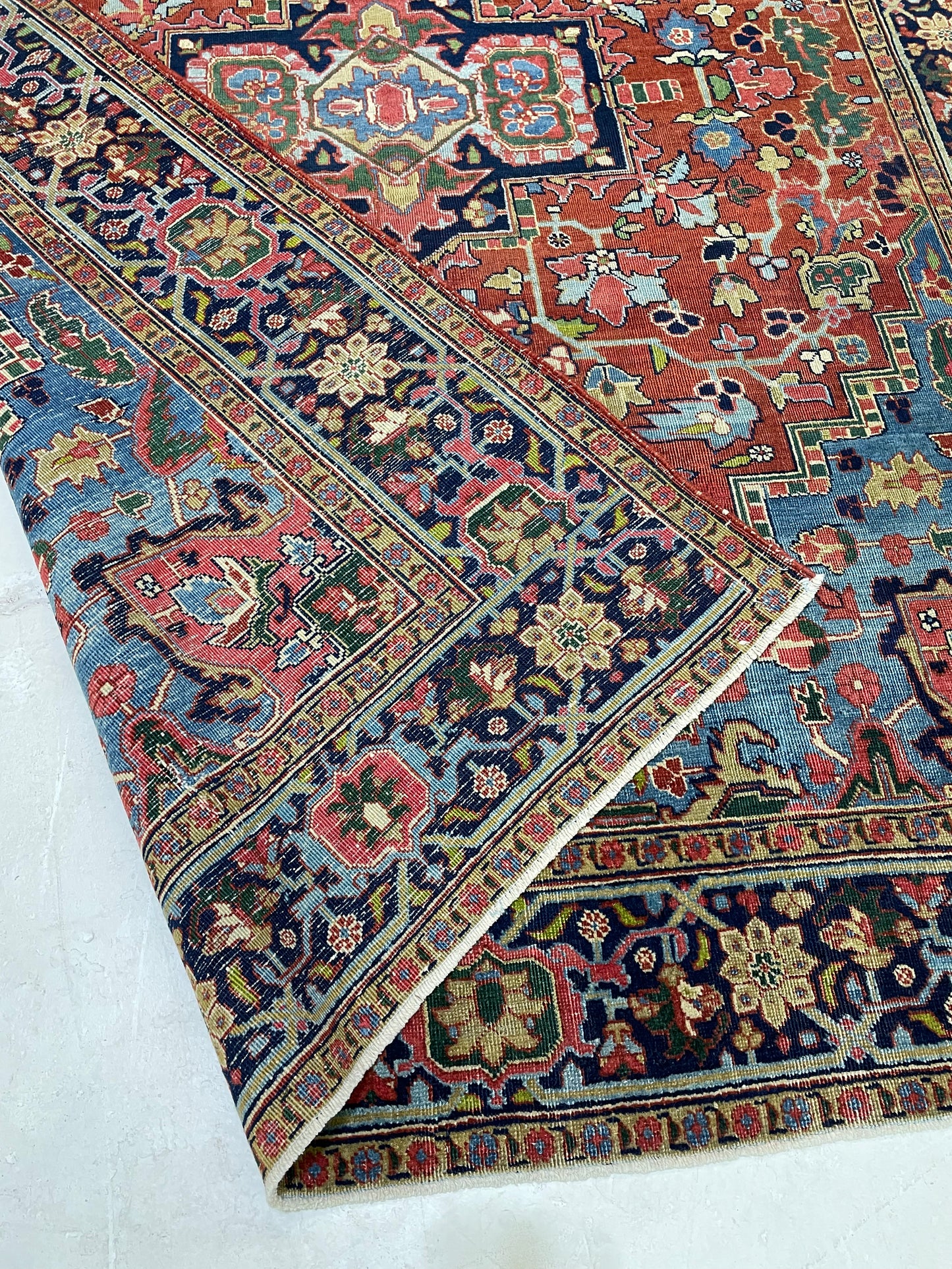 Hand-Knotted Wool Rug Heriz Serapi Signed 7'1" x 9'2"
