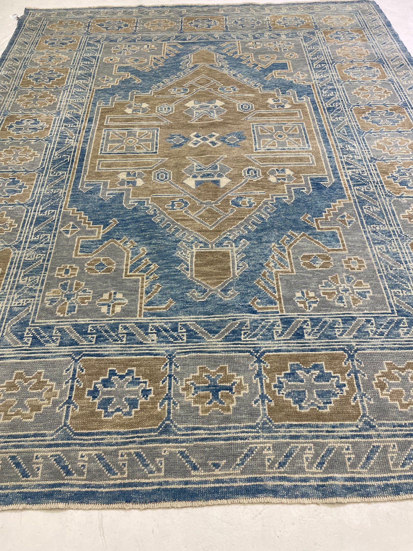 Hand-Knotted Wool Rug Turkish Oushak 8'3" x 10'5"