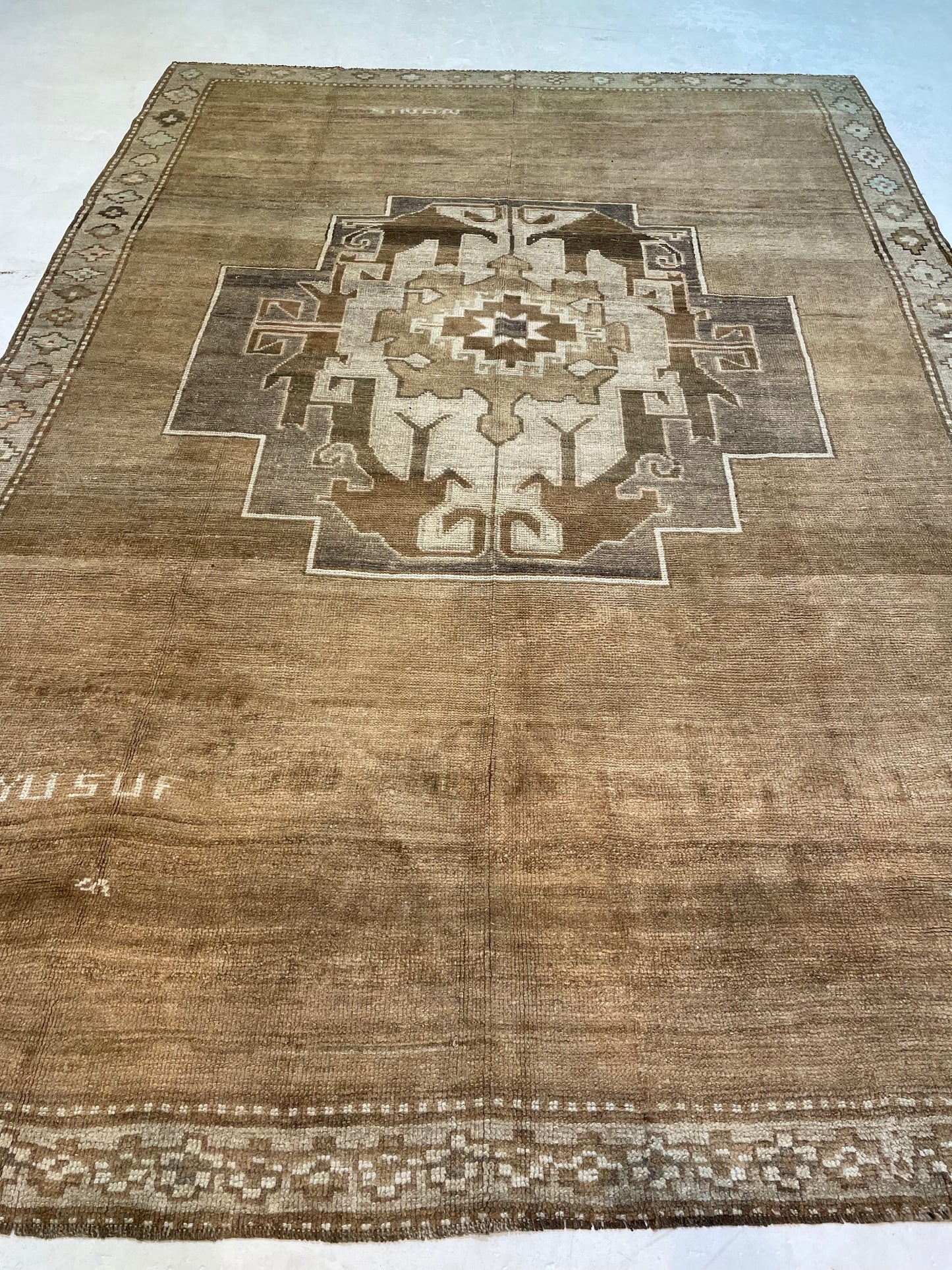 Hand-Knotted Wool Rug Turkish Oushak 6'8" x 9'5"