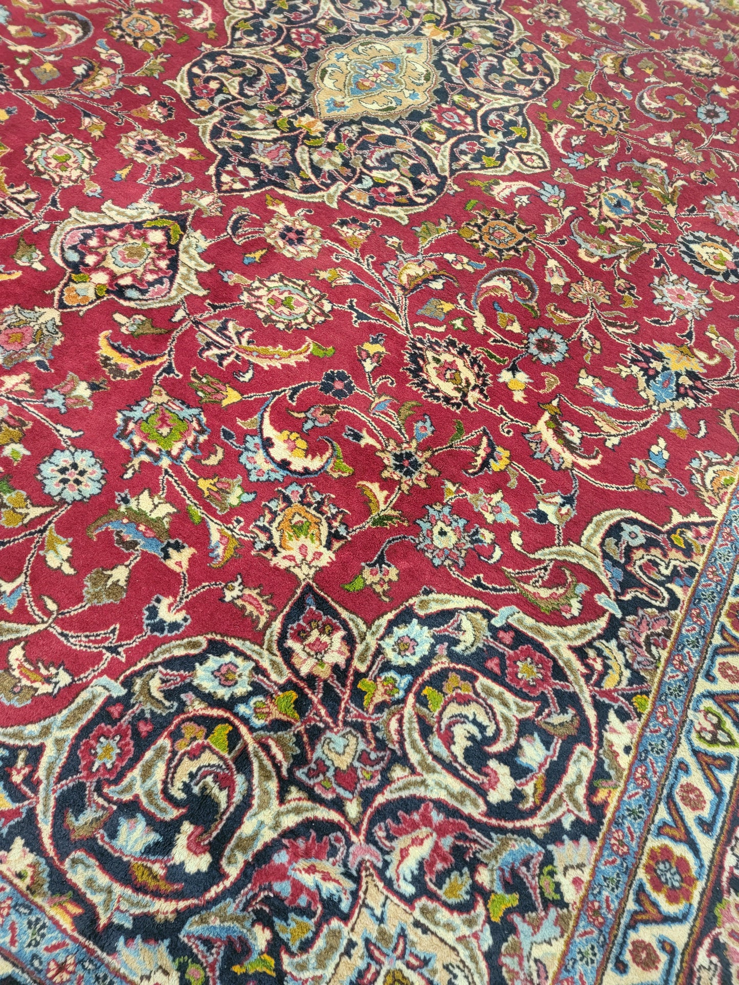 Hand-Knotted Wool Rug Kashan Medallion 10' x 13'