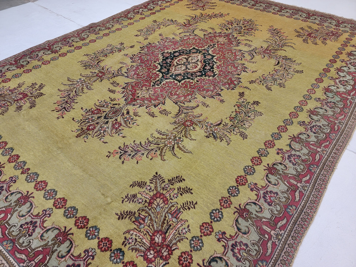 Hand-Knotted Wool Gold open field Rug Tabriz 9'6"x12'9'
