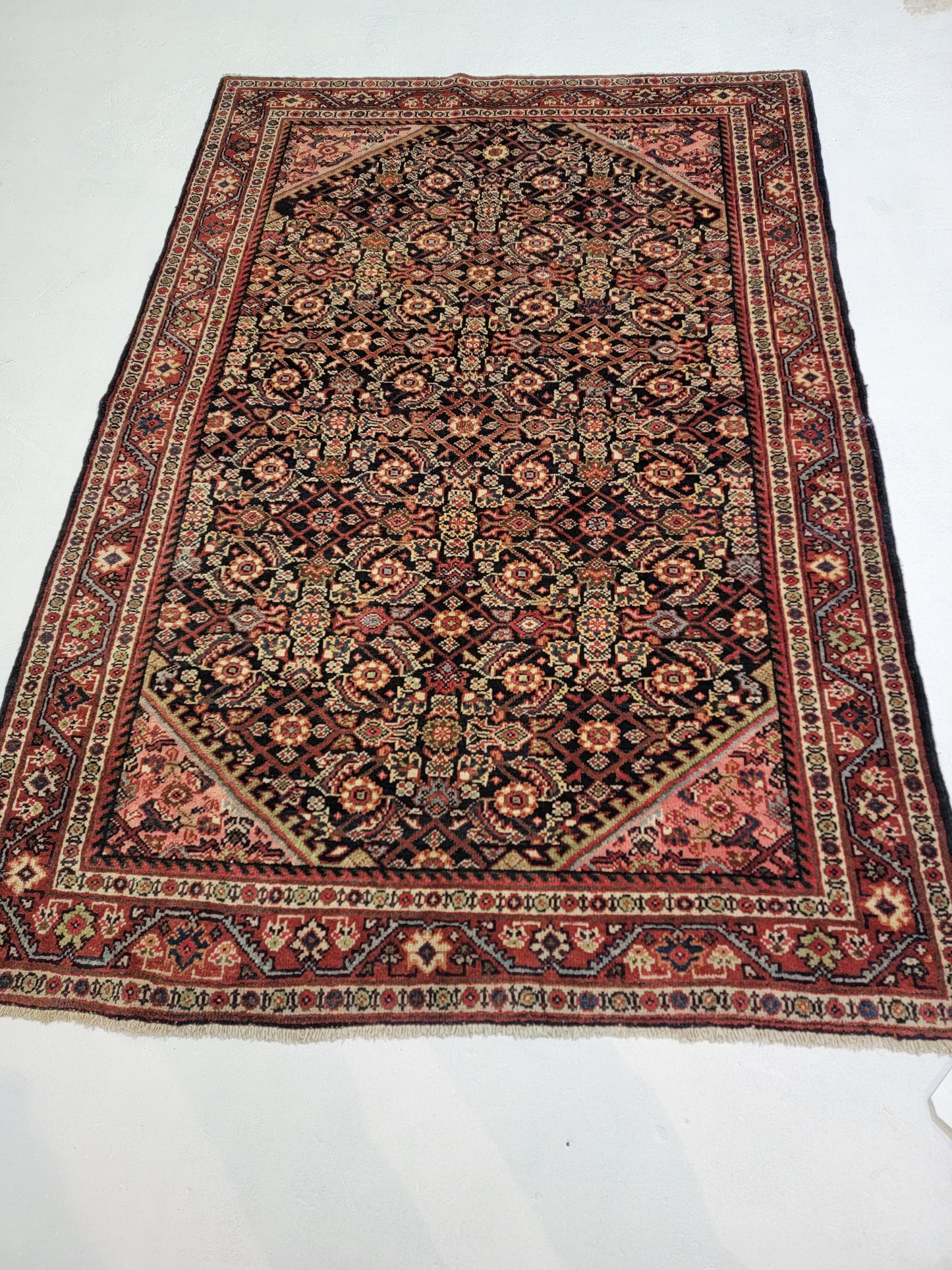 Hand-Knotted Wool Persian Meshk abad/Sultan abad 4'4" x 6'6"